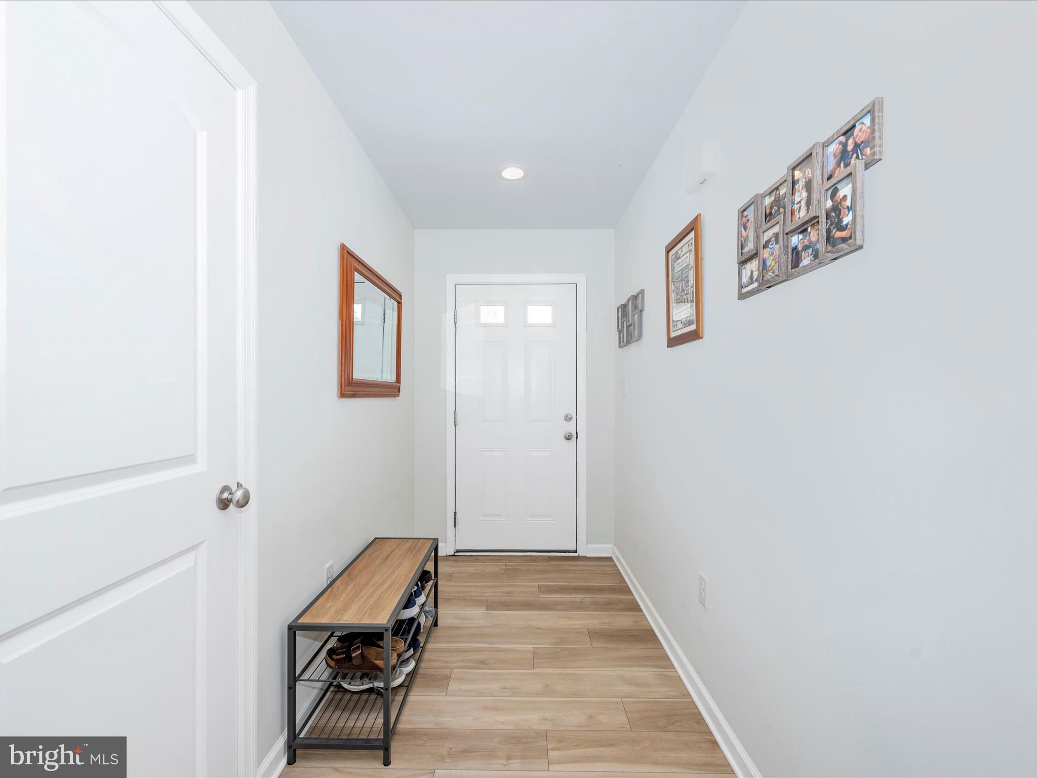 MIDDLE CREEK MANOR - Residential