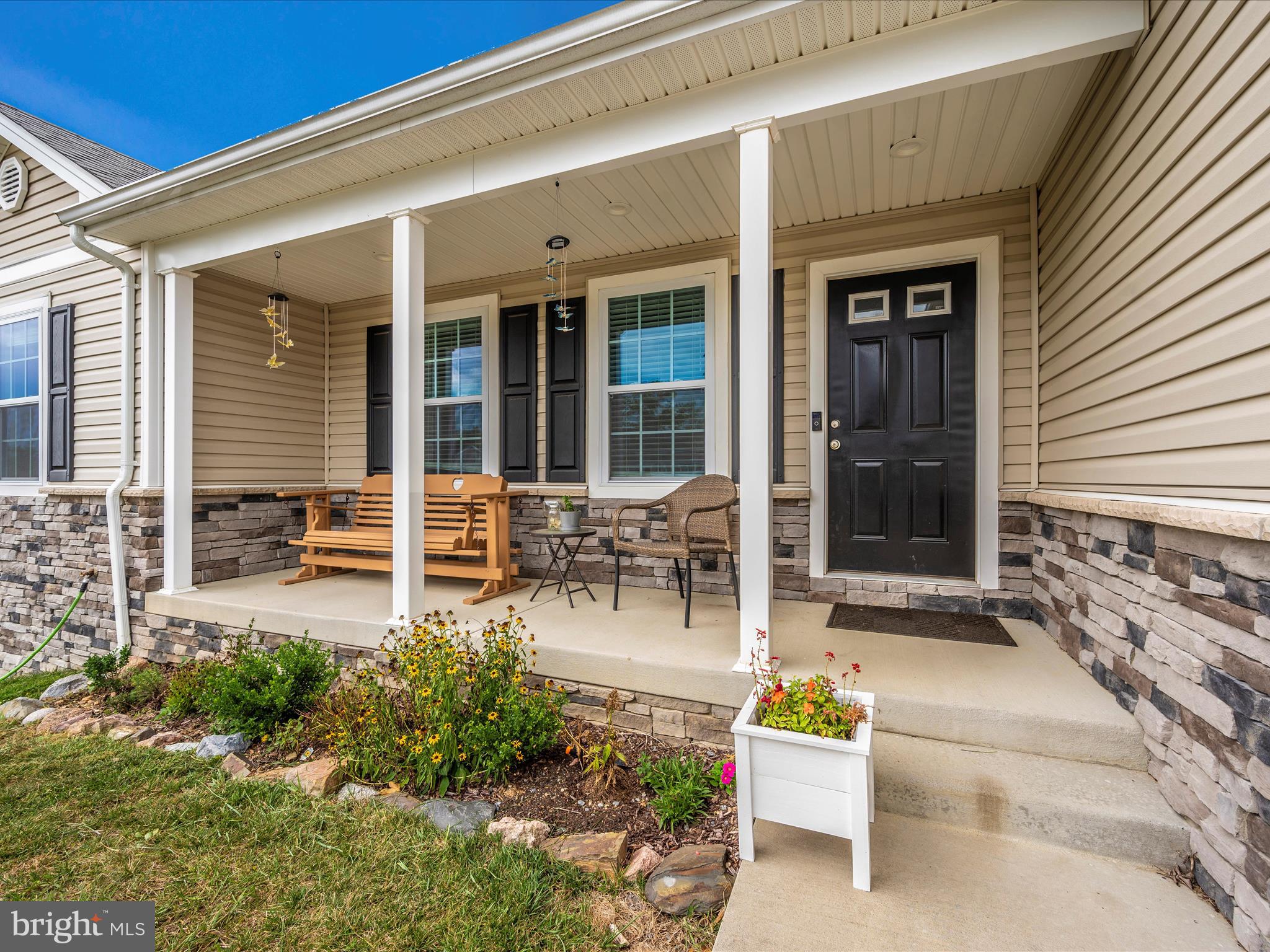 MIDDLE CREEK MANOR - Residential