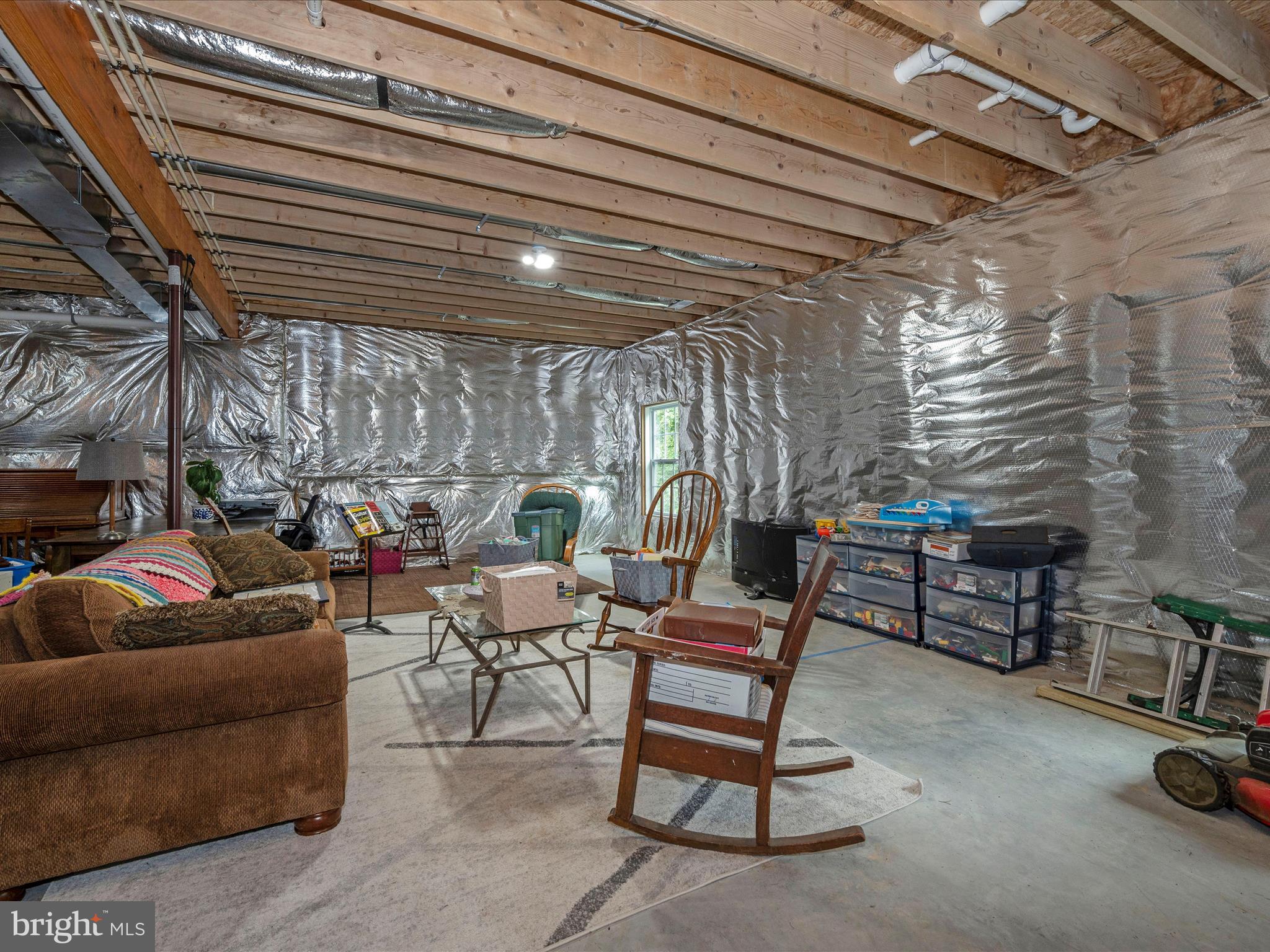 MIDDLE CREEK MANOR - Residential