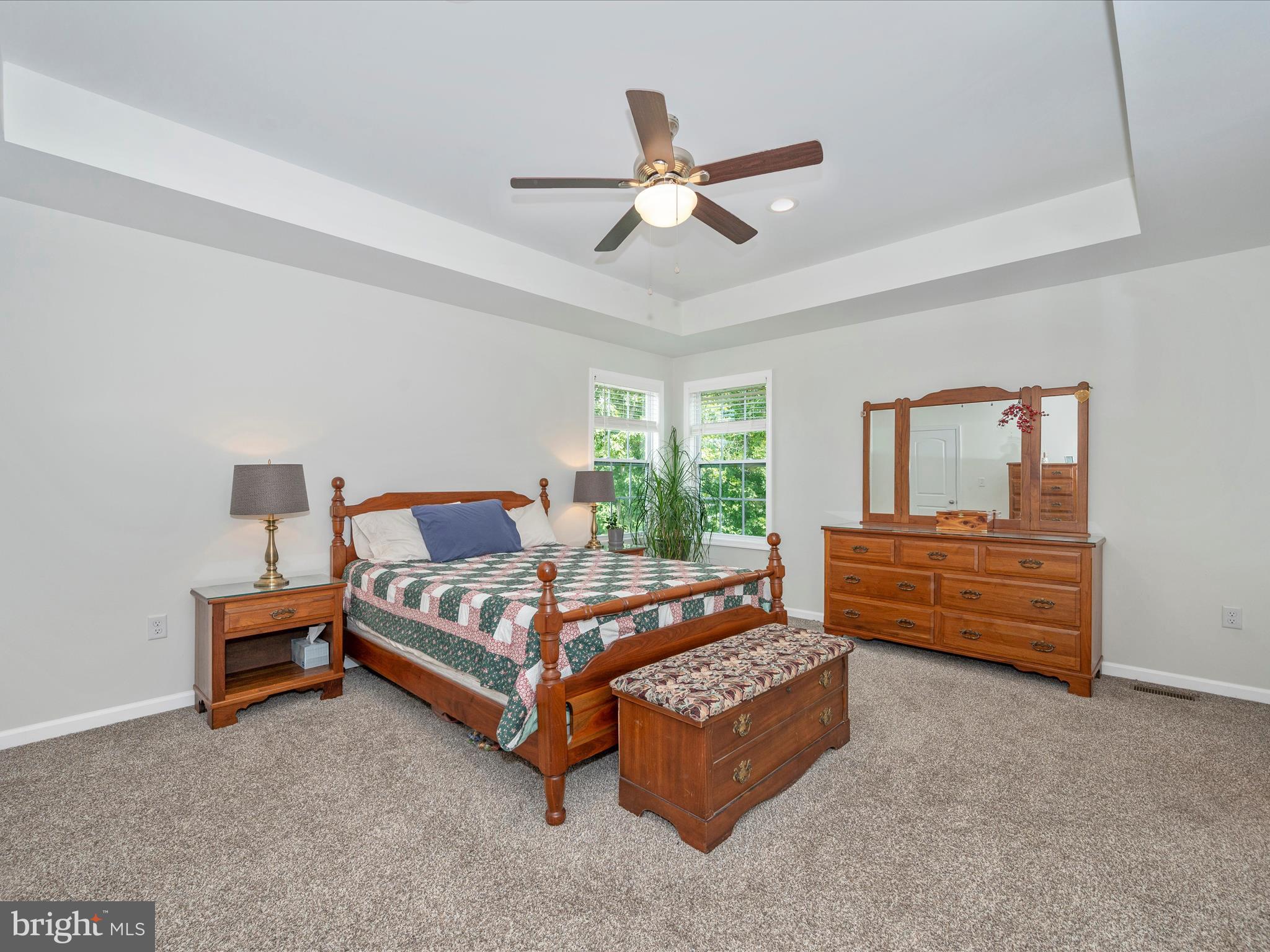 MIDDLE CREEK MANOR - Residential