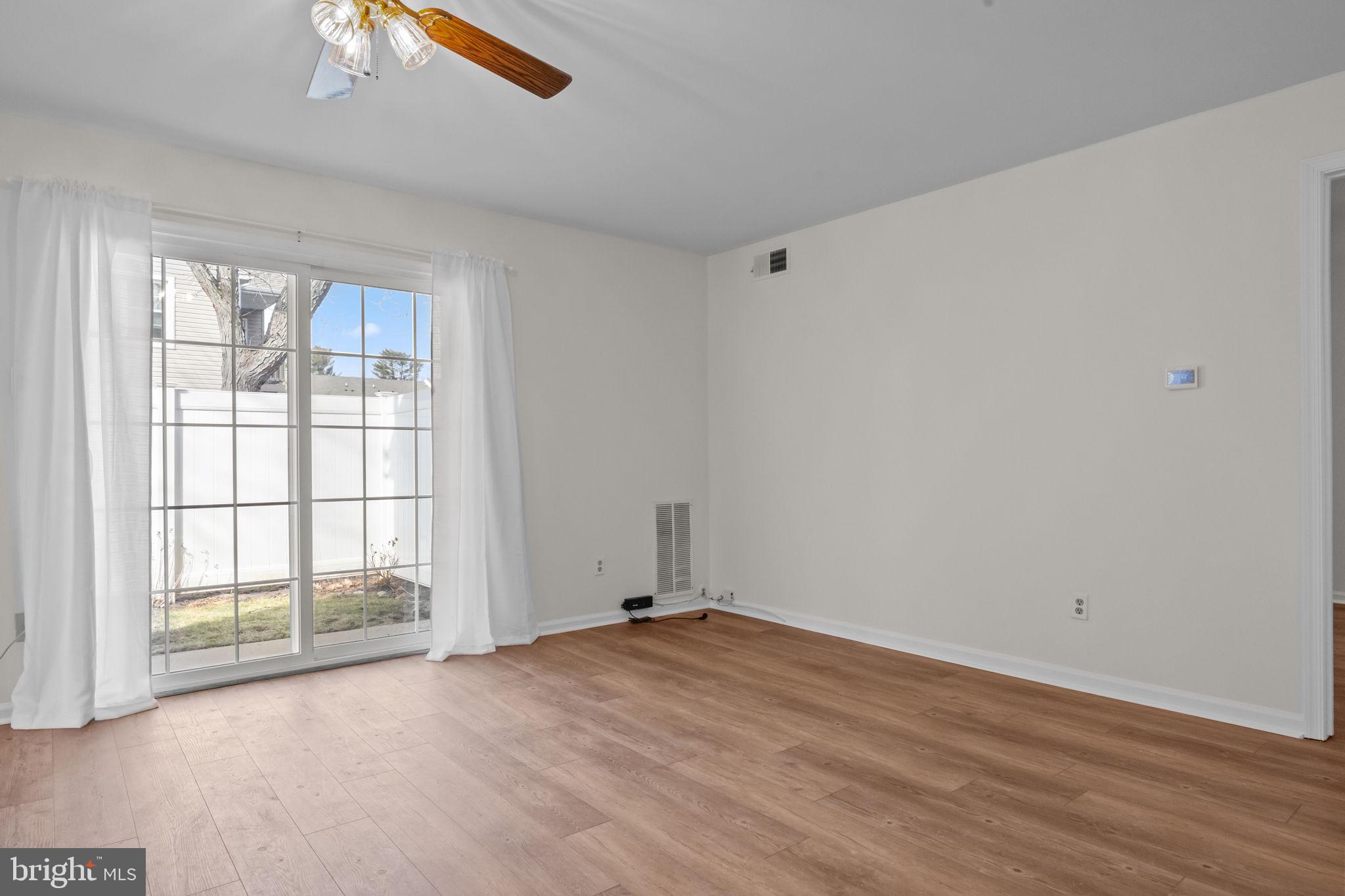 VILLAGE SHIRES - Residential