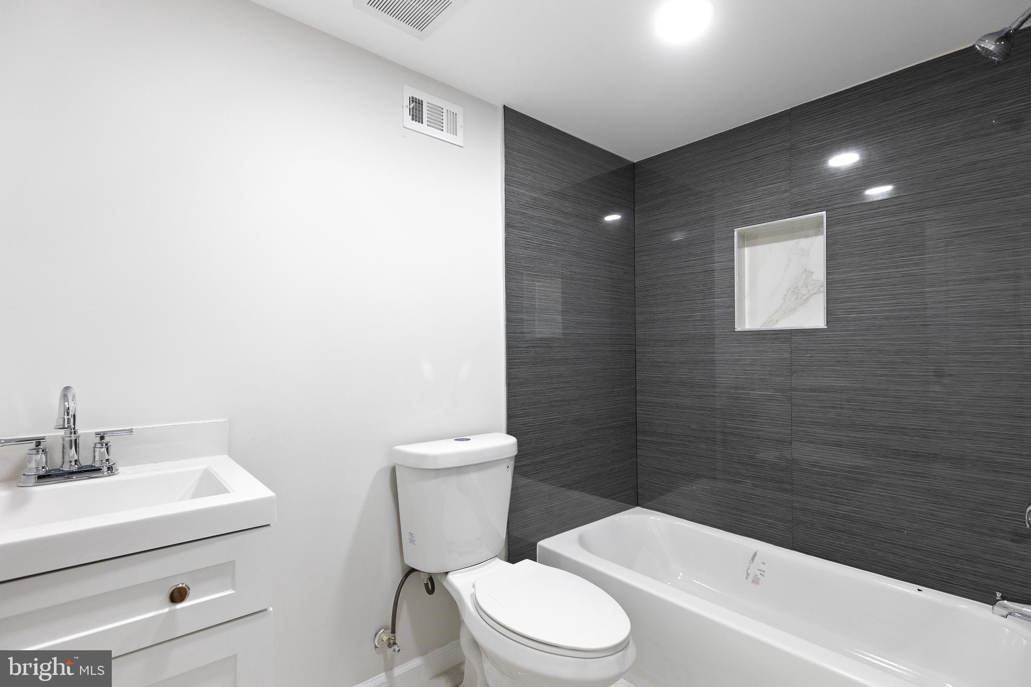 FUNKHOUSERS ADDN - Residential