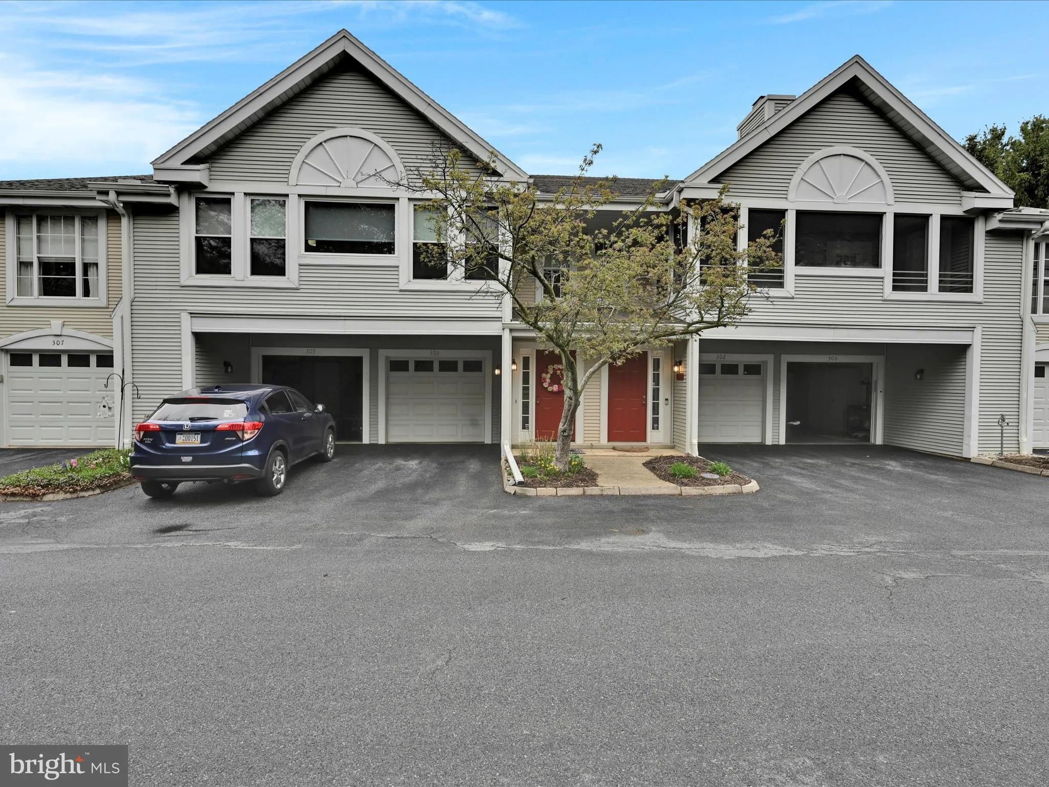 Lancaster, Pennsylvania 17601, United States, 2 Bedrooms Bedrooms, ,2 BathroomsBathrooms,Residential,Pending,101283