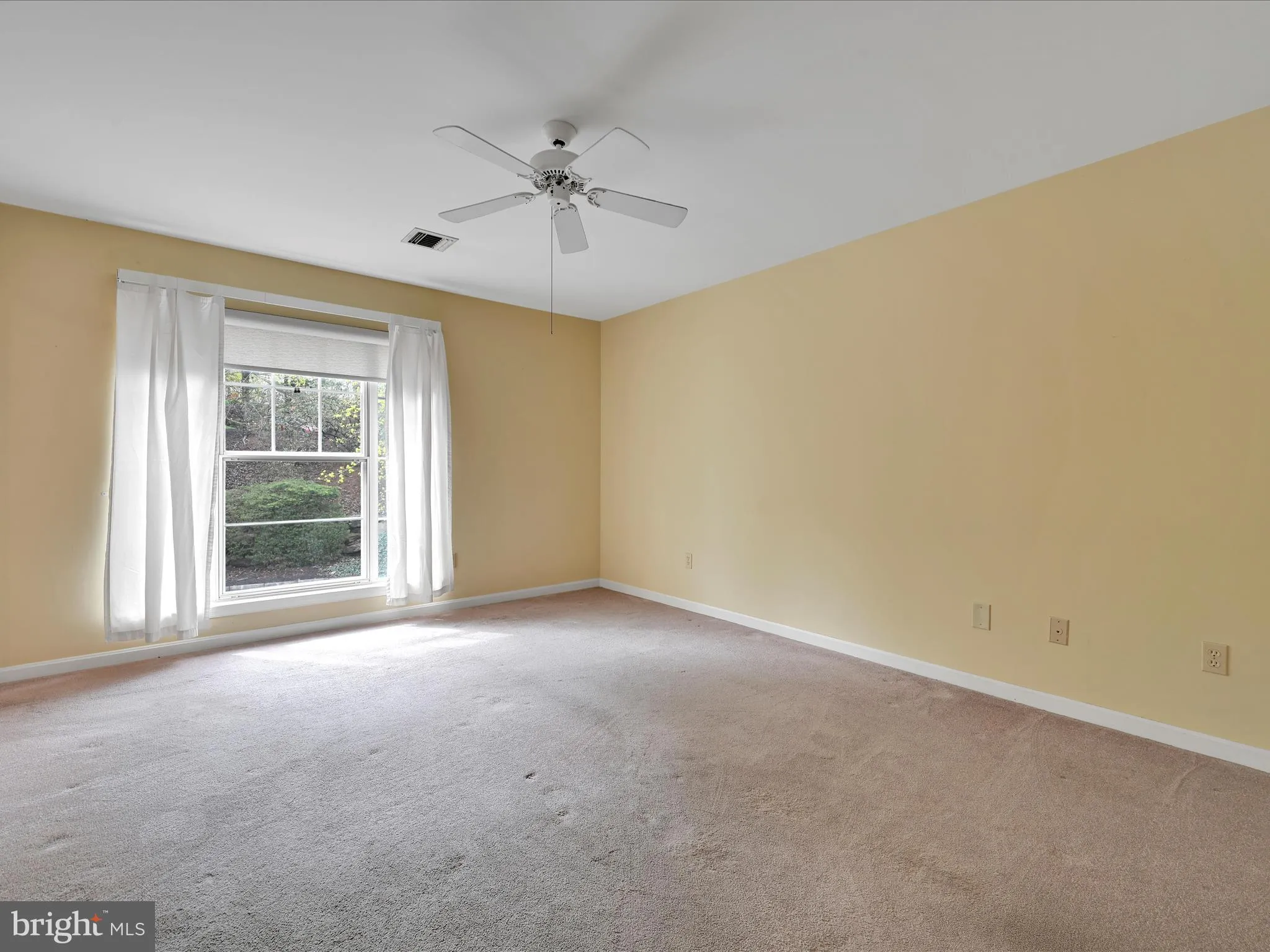 Lancaster, Pennsylvania 17601, United States, 2 Bedrooms Bedrooms, ,2 BathroomsBathrooms,Residential,Pending,101283