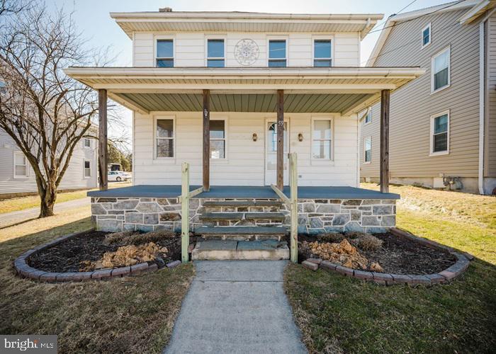 Built in 1900, this two and a half story home offers approximately 1897 finished square feet, five bedrooms, one full and one half bath, fireplace, unfinished basement and covered front porch. This home sits on an approximate 20413 sqft lot.