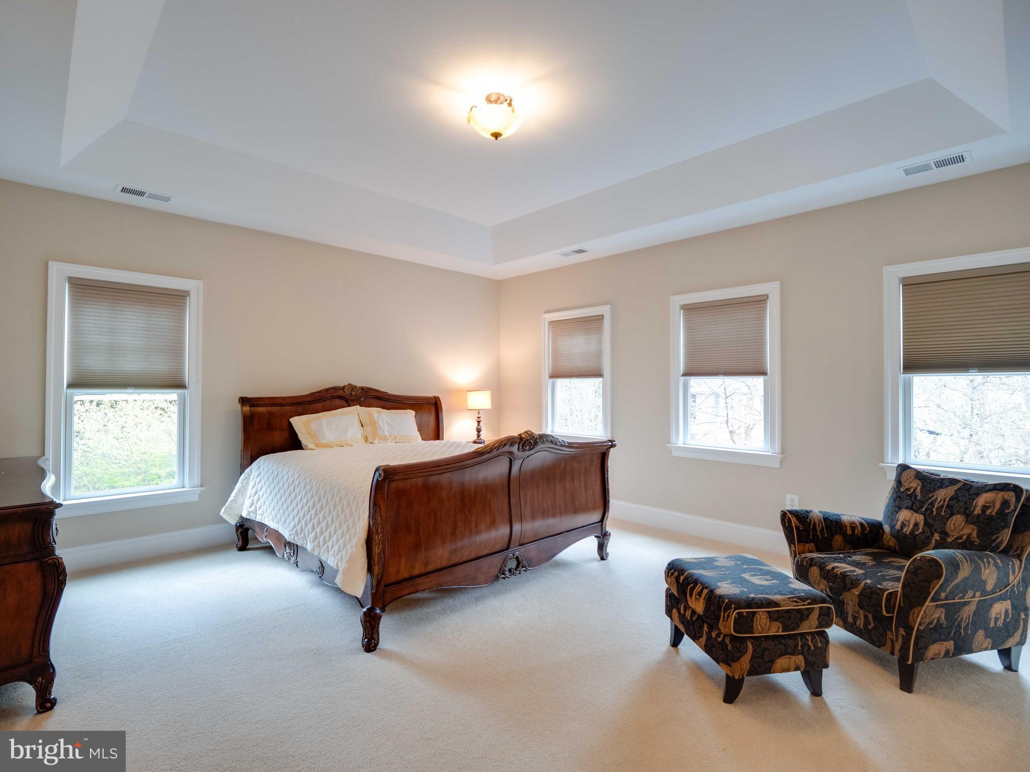 BELLEVUE FOREST - Residential