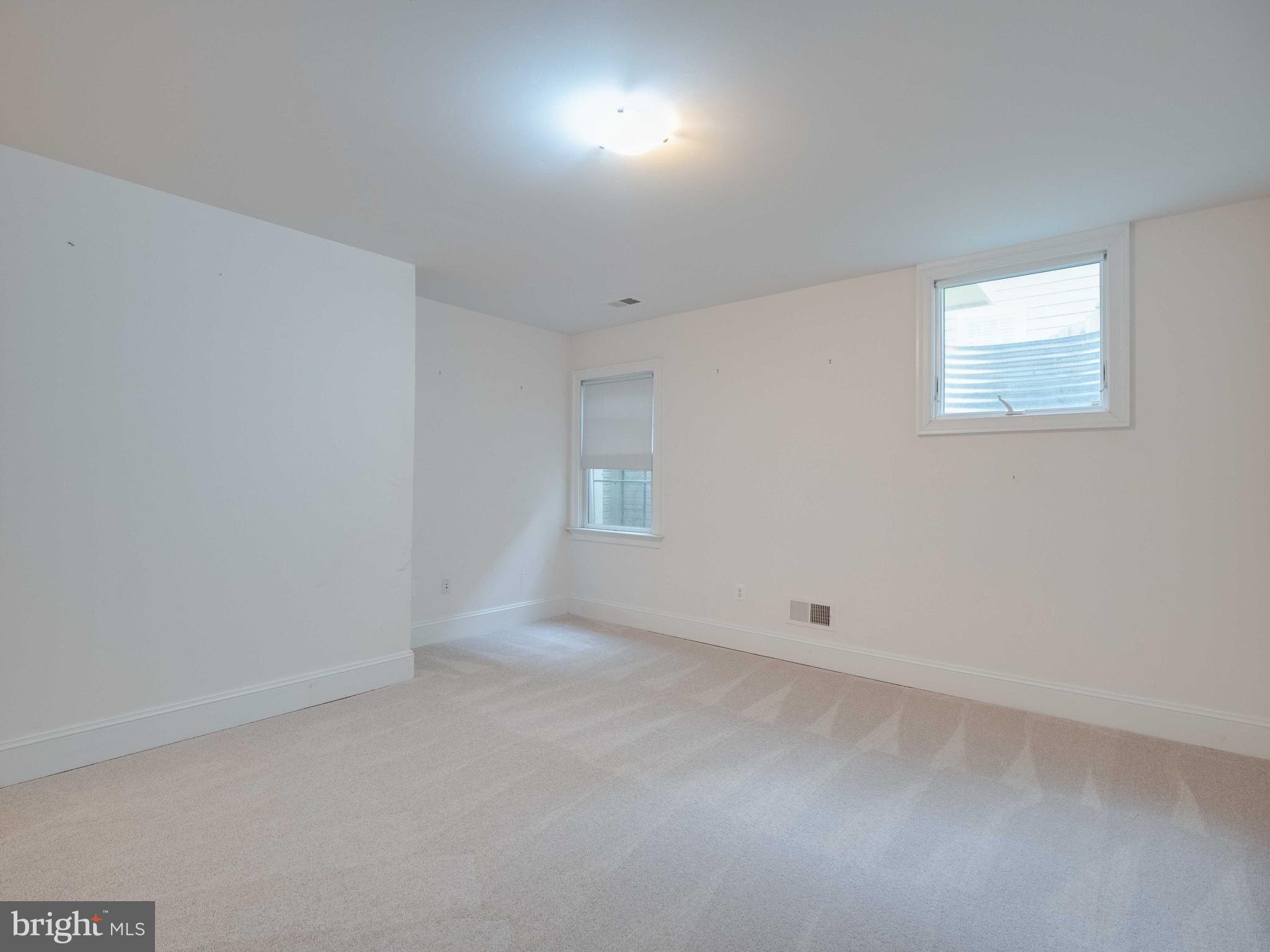 BELLEVUE FOREST - Residential