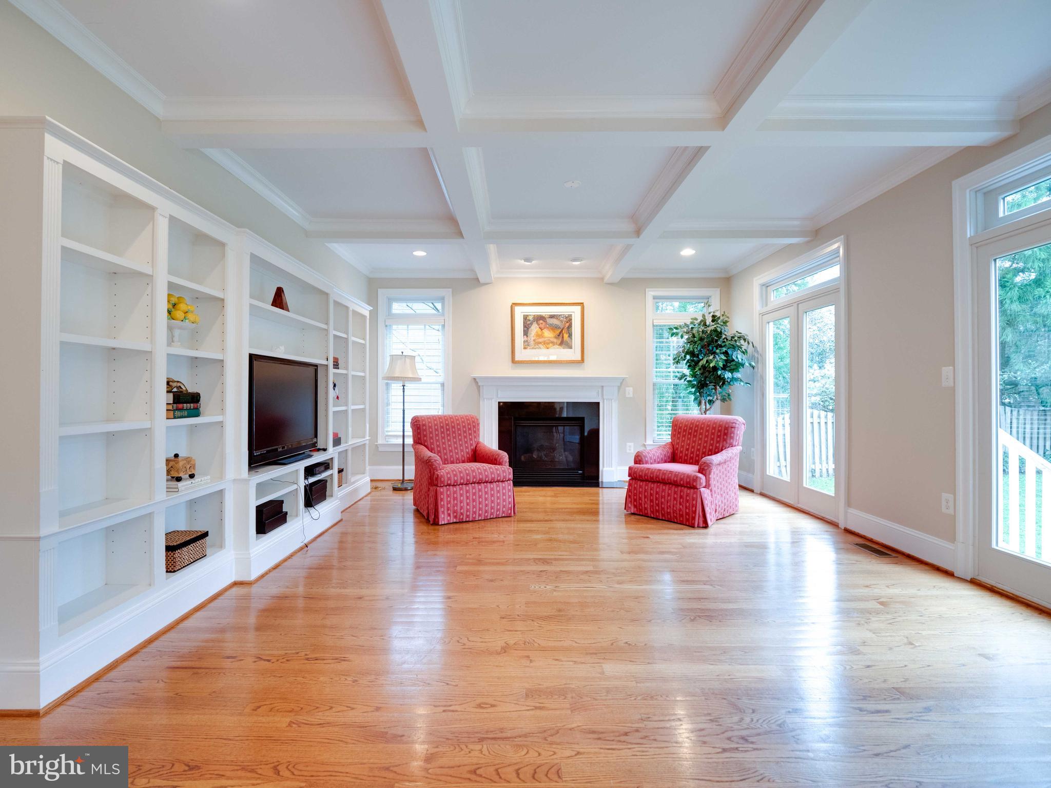 BELLEVUE FOREST - Residential