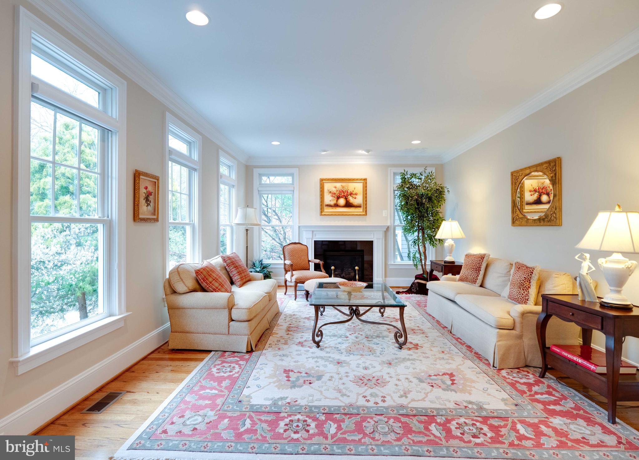 BELLEVUE FOREST - Residential