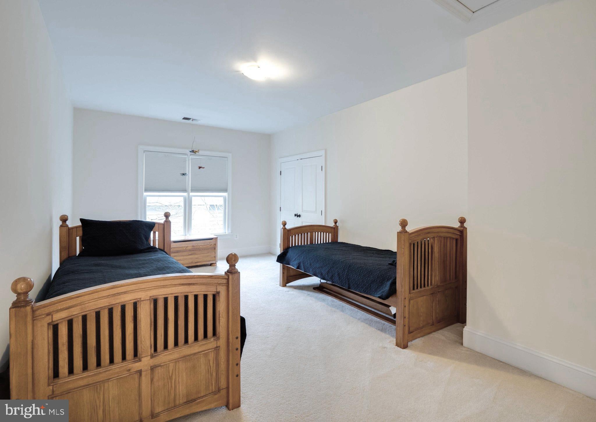 BELLEVUE FOREST - Residential