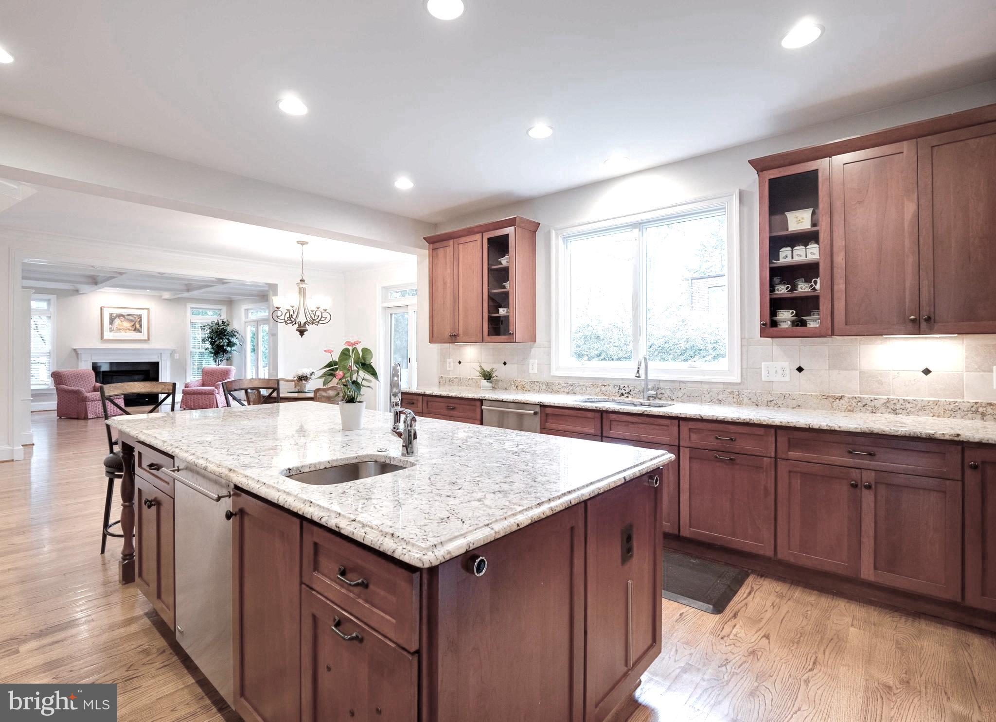 BELLEVUE FOREST - Residential