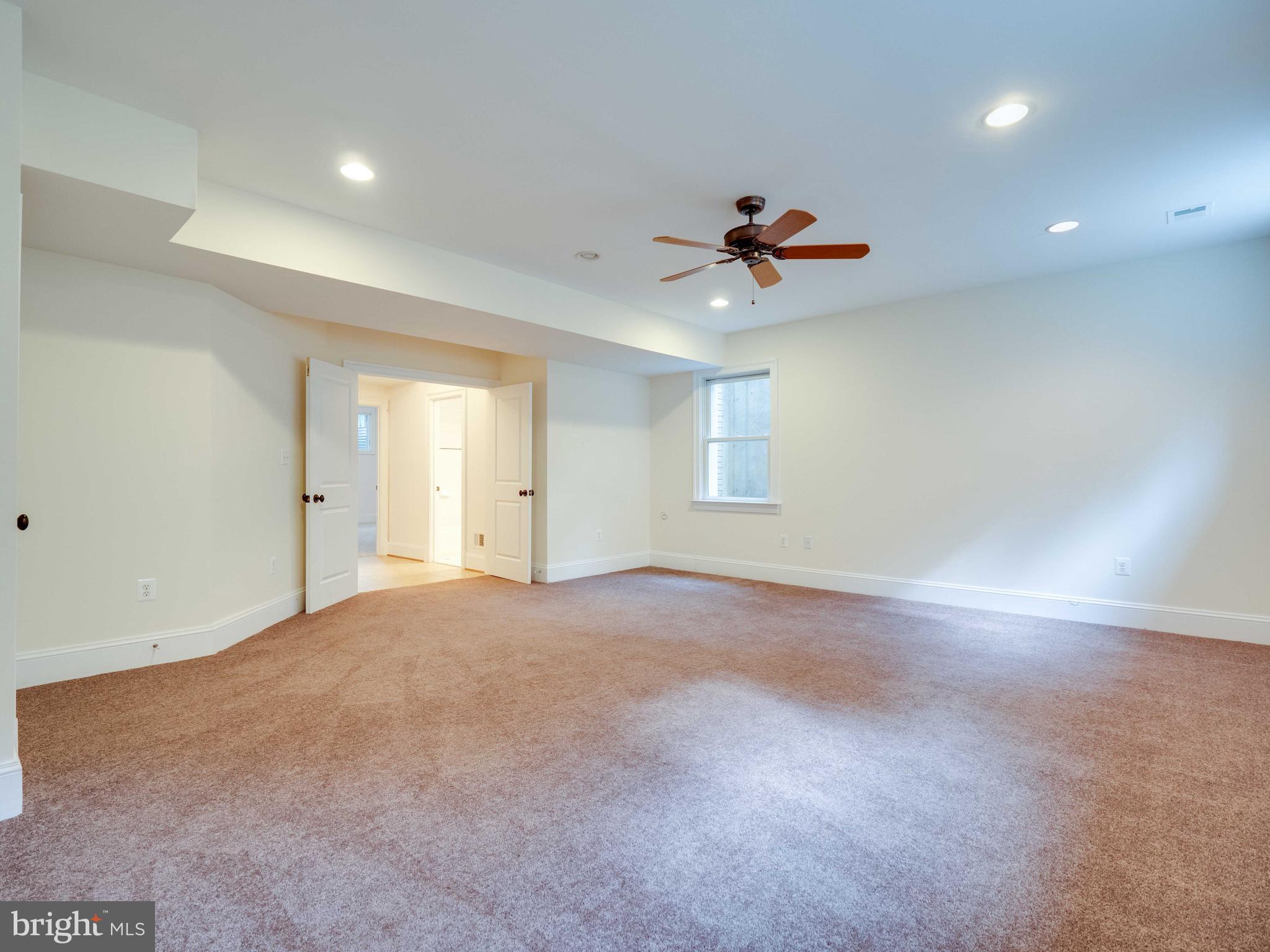 BELLEVUE FOREST - Residential