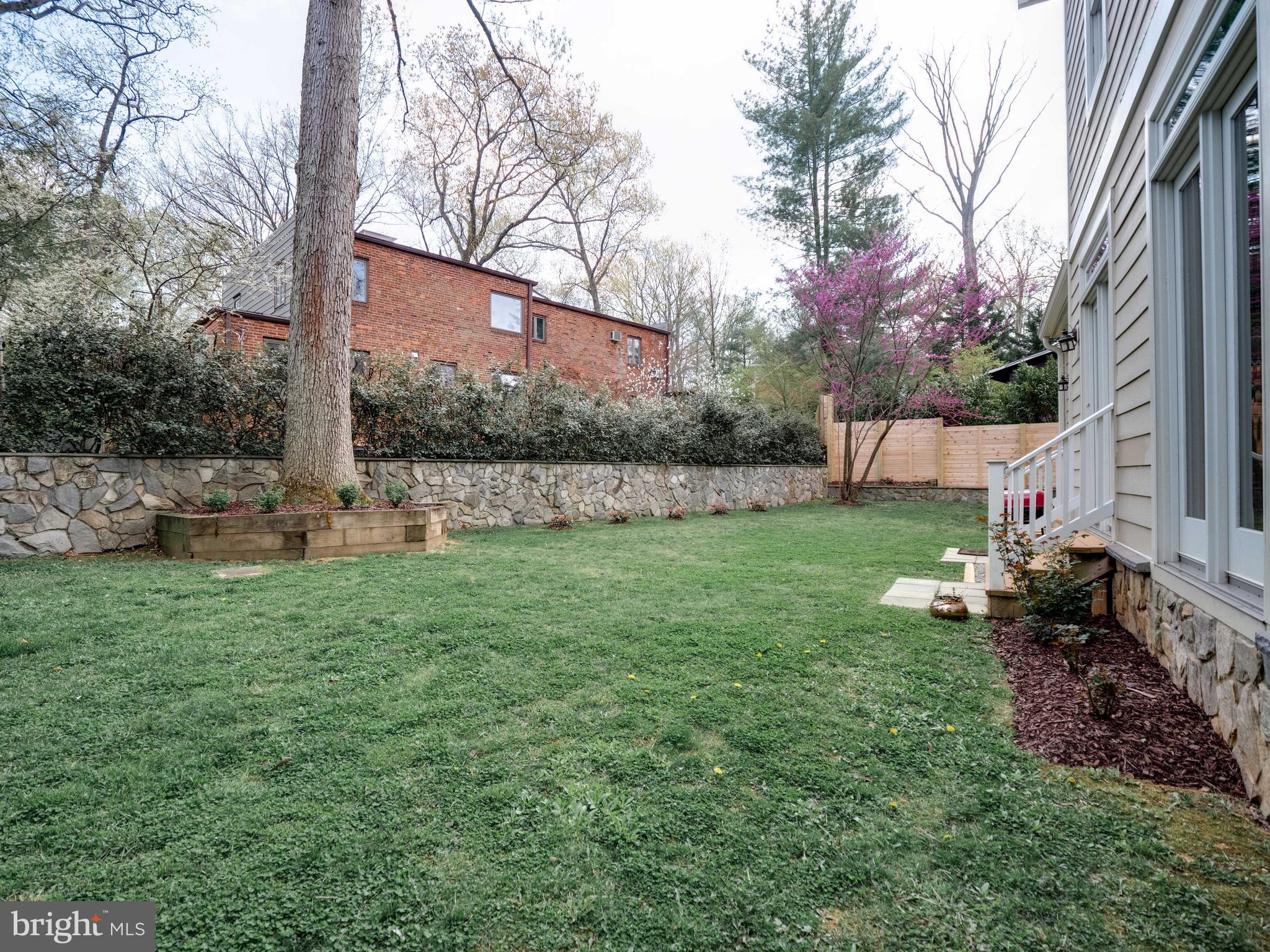 BELLEVUE FOREST - Residential