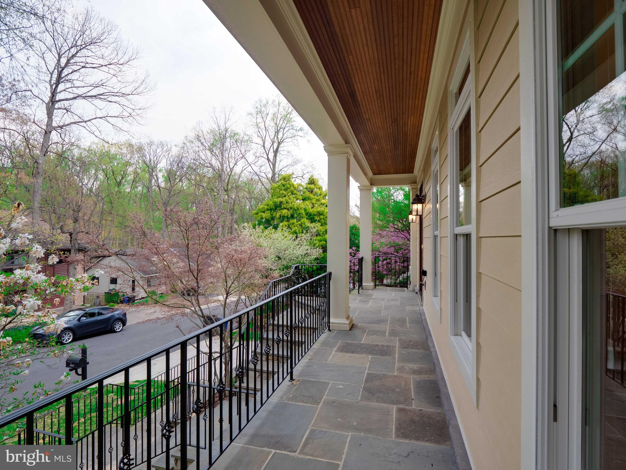 BELLEVUE FOREST - Residential