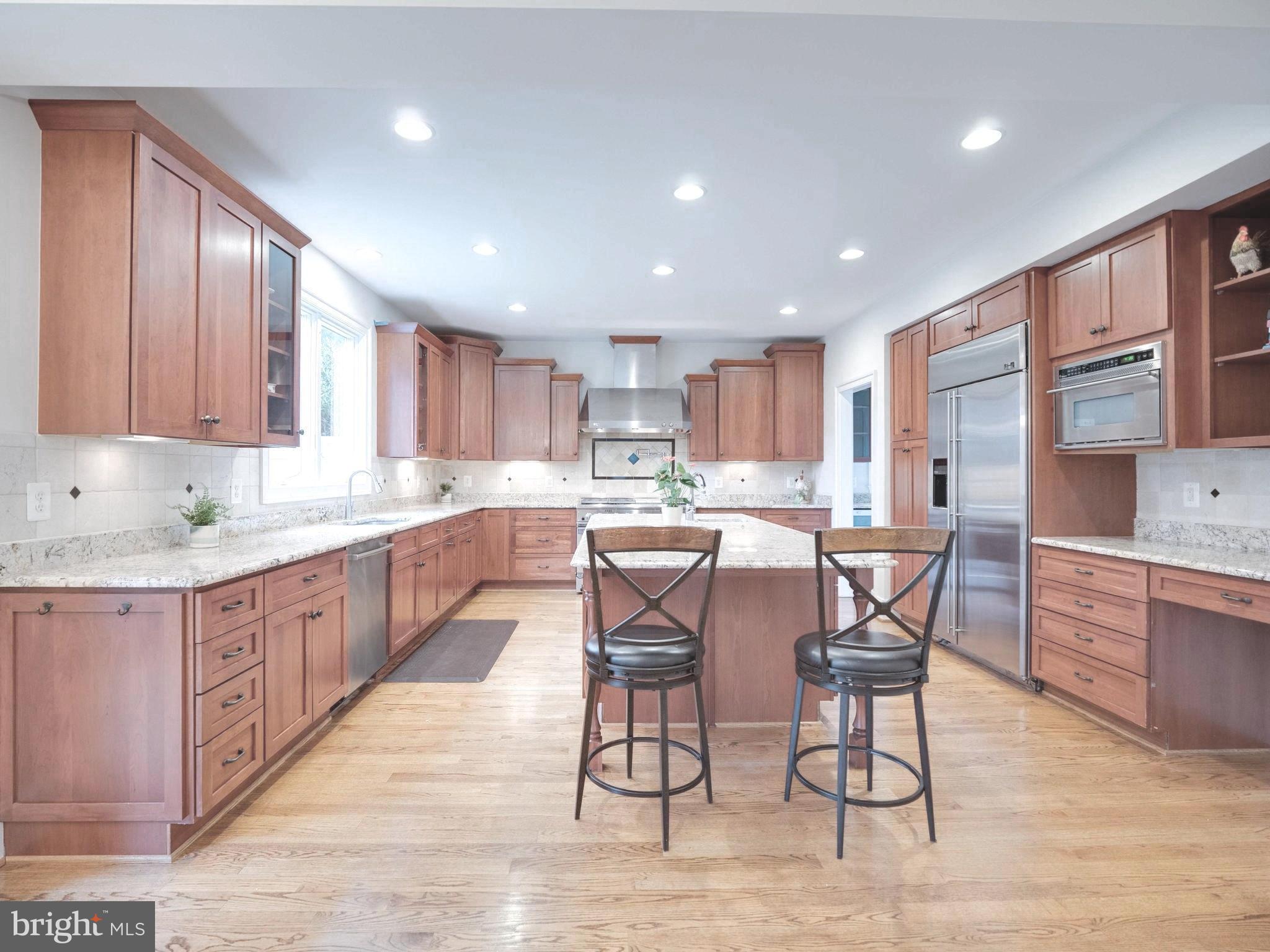 BELLEVUE FOREST - Residential