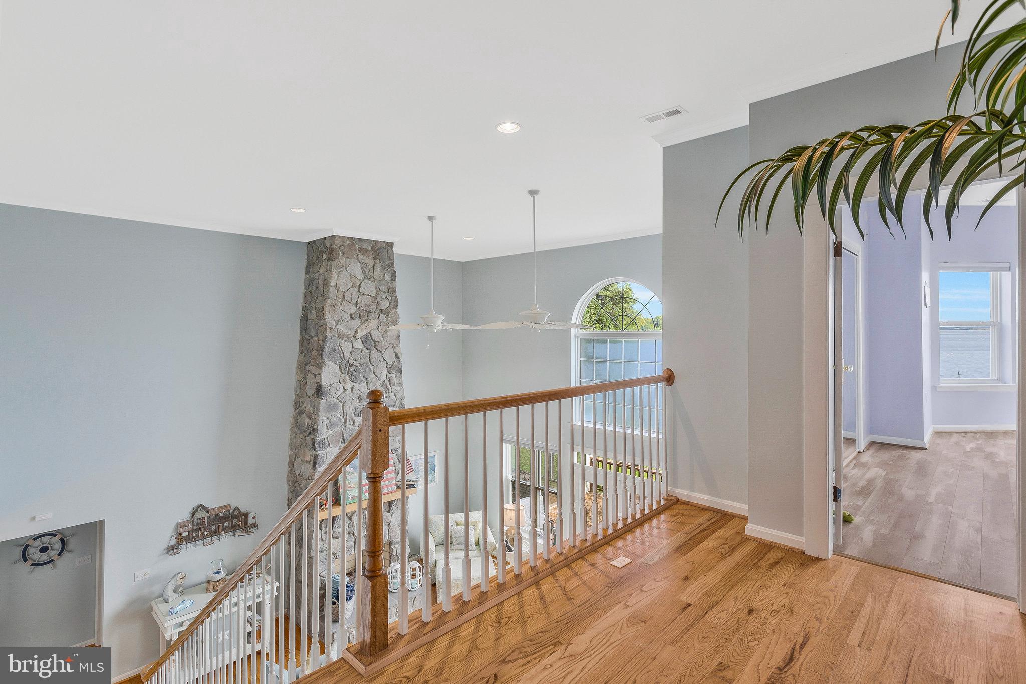 COBB ISLAND - Residential