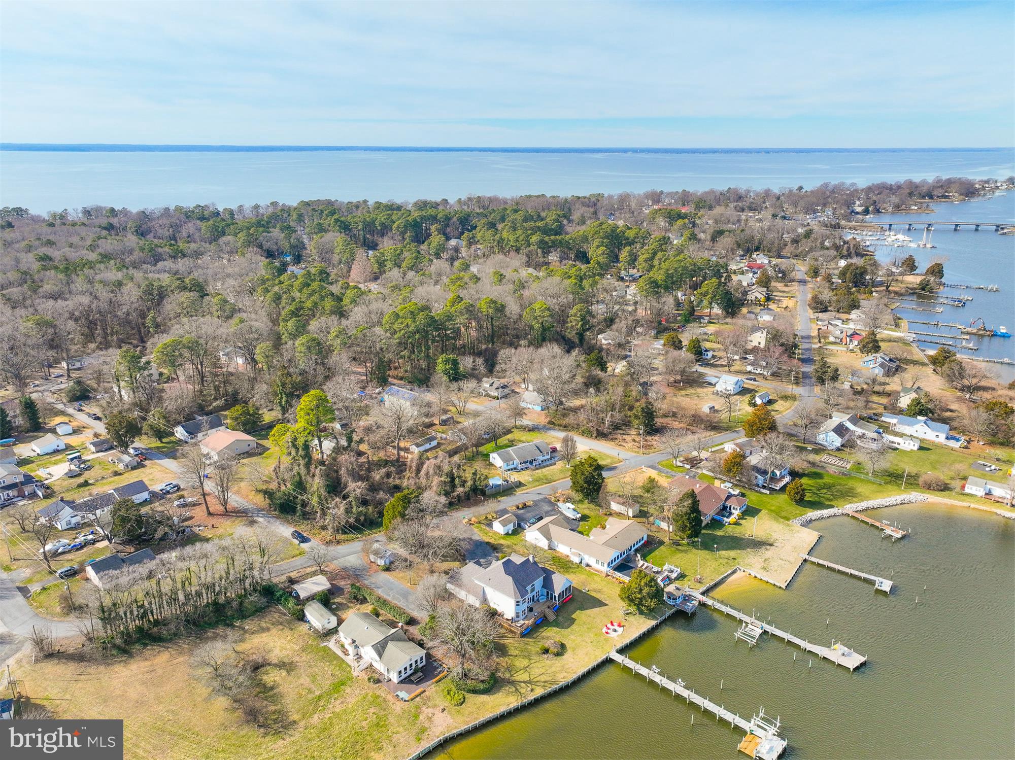 COBB ISLAND - Residential