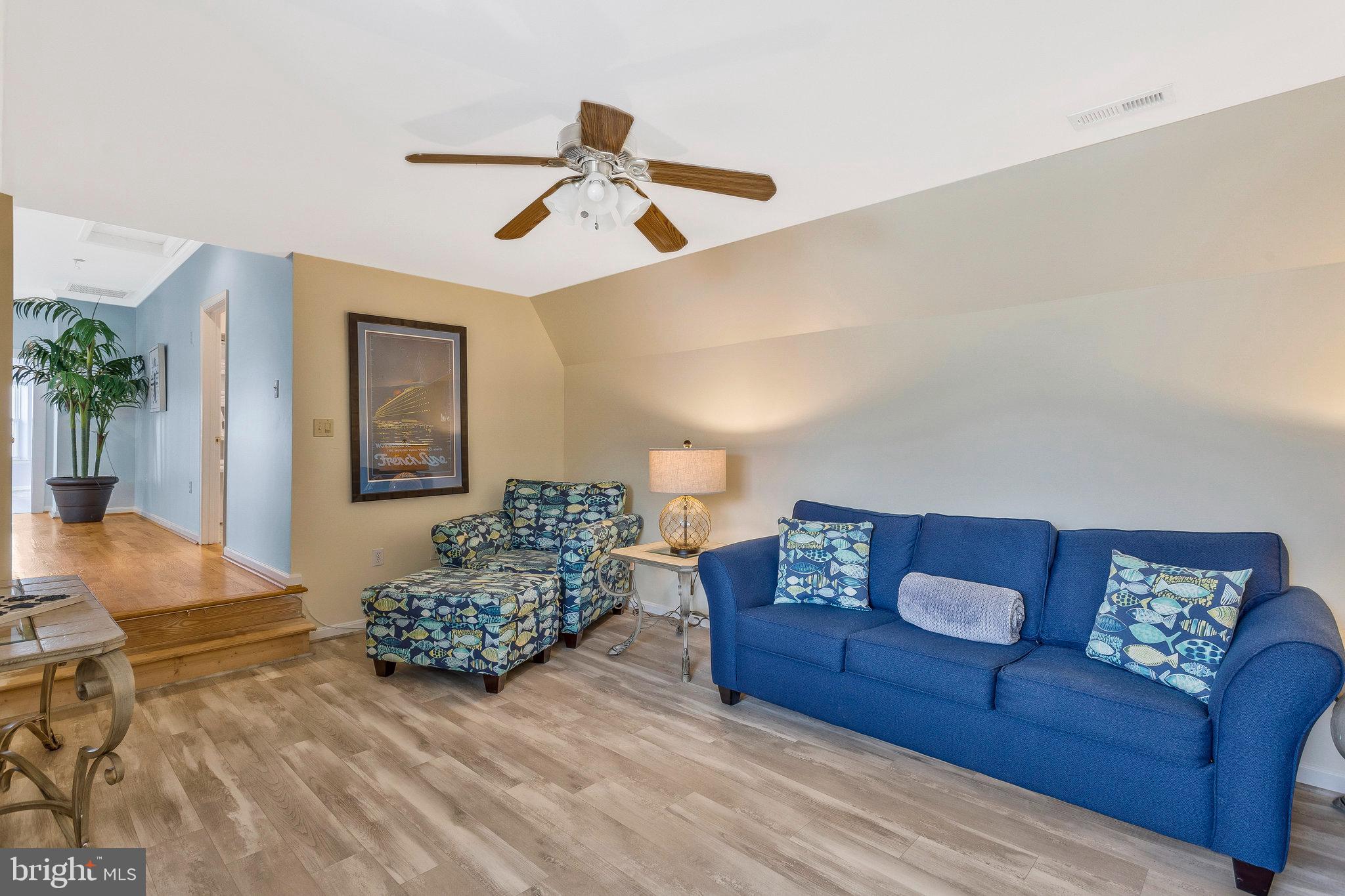 COBB ISLAND - Residential