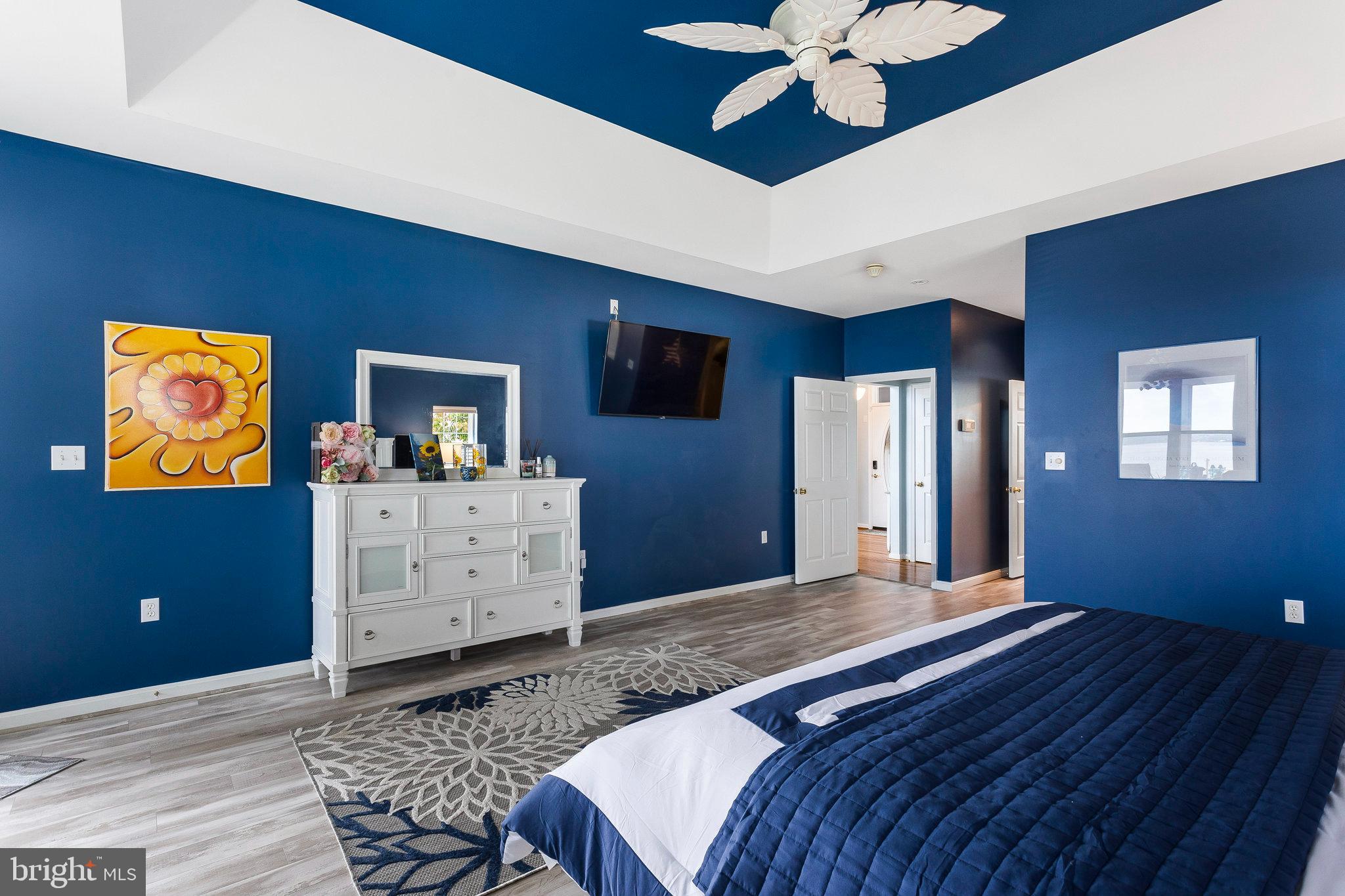 COBB ISLAND - Residential