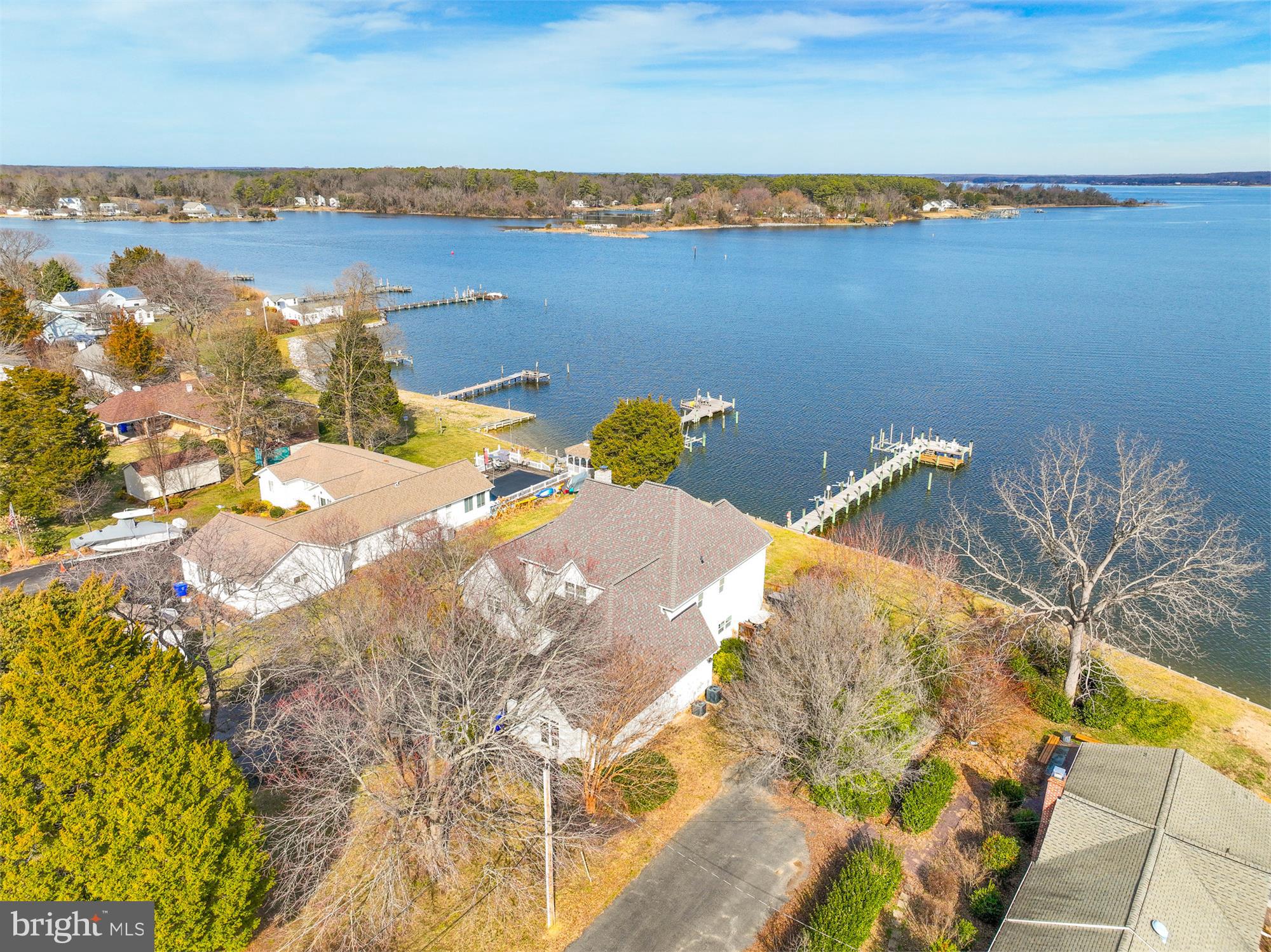 COBB ISLAND - Residential