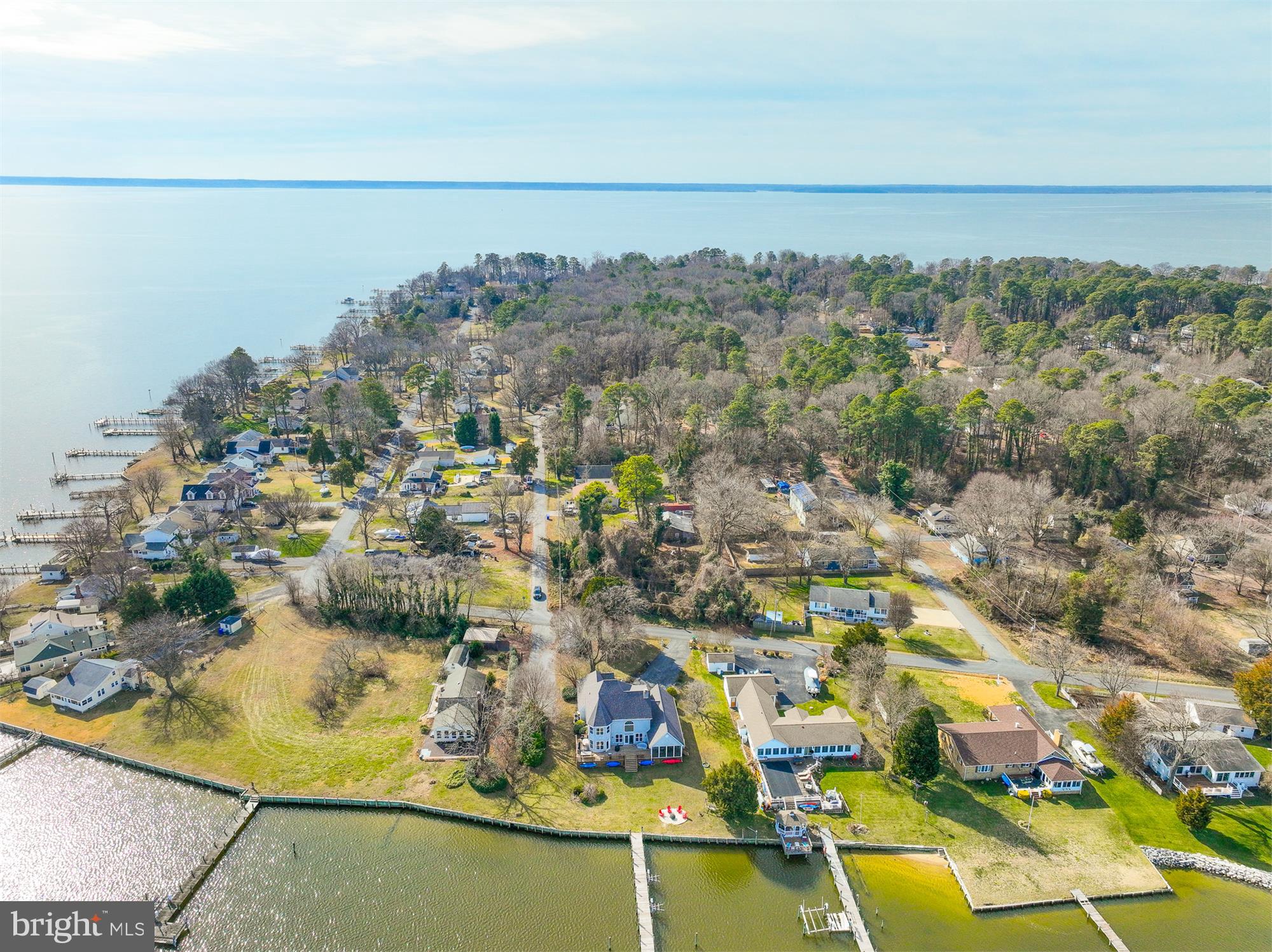 COBB ISLAND - Residential