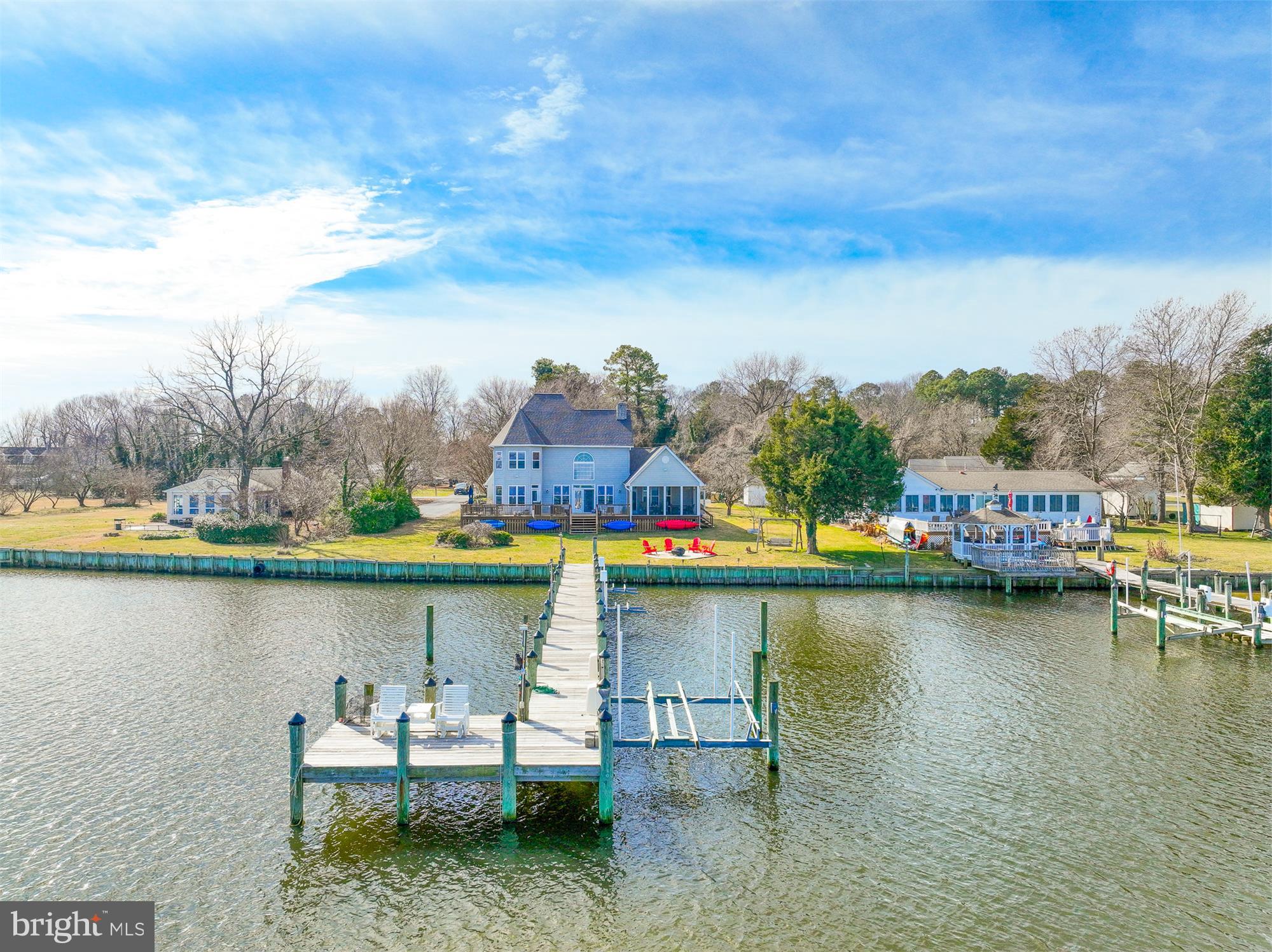COBB ISLAND - Residential