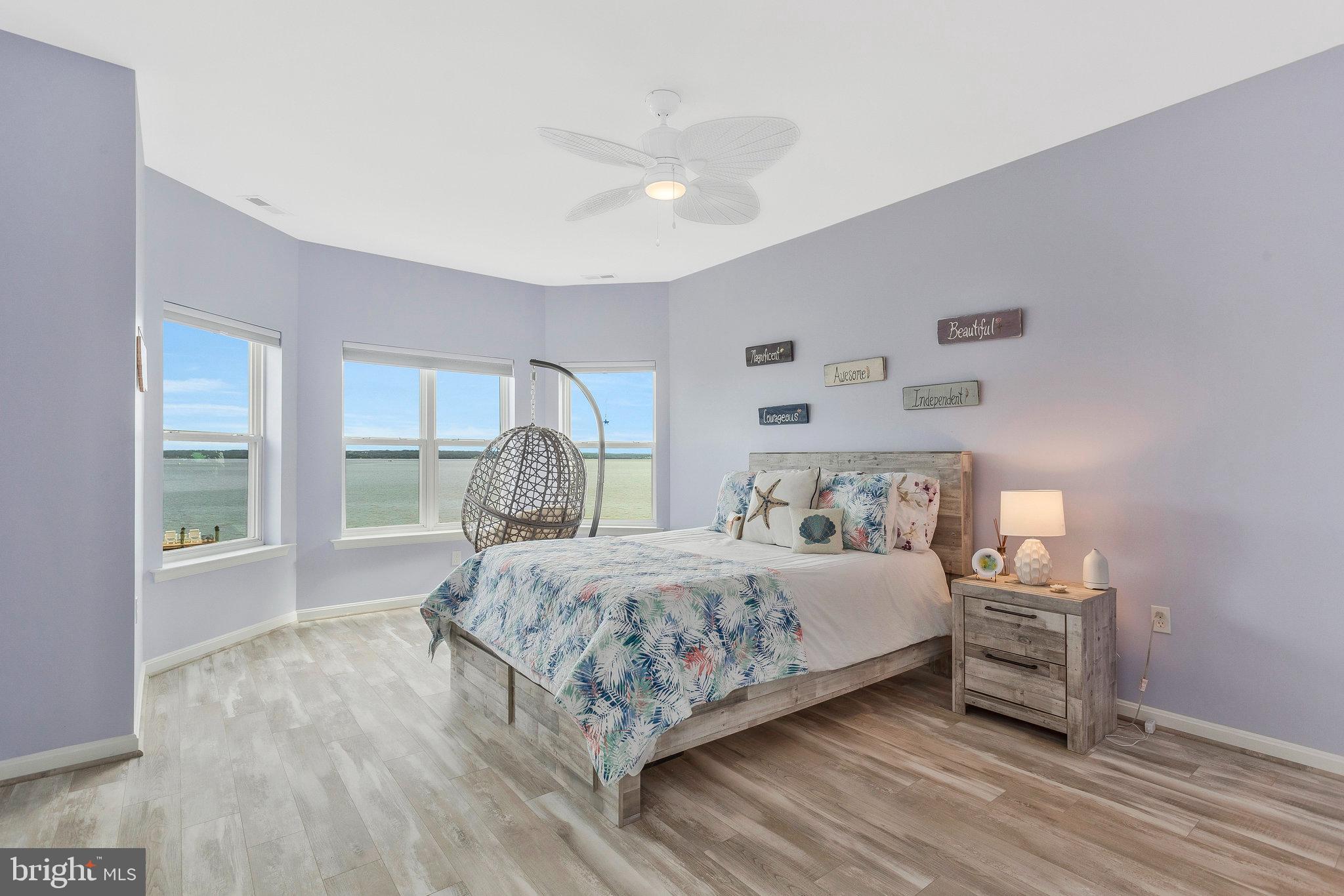 COBB ISLAND - Residential