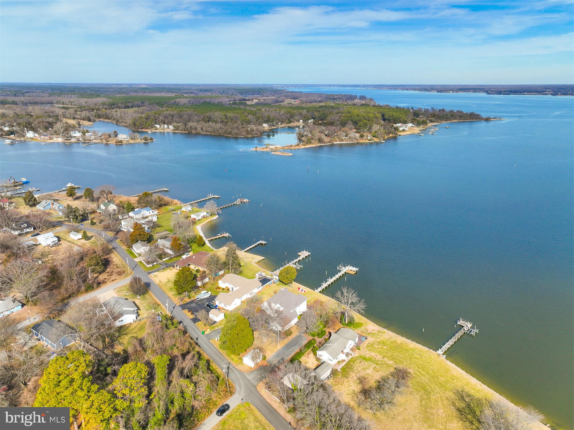 COBB ISLAND - Residential