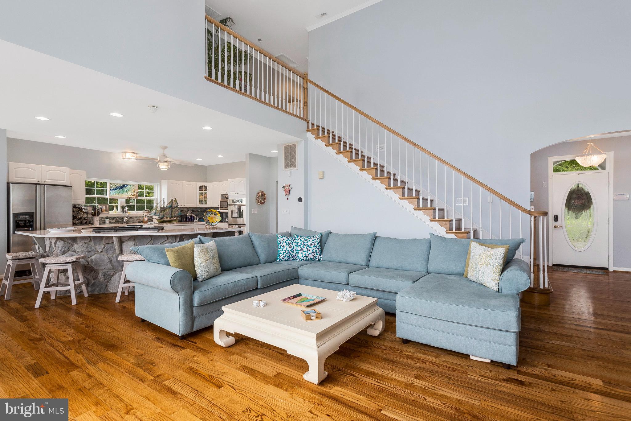 COBB ISLAND - Residential