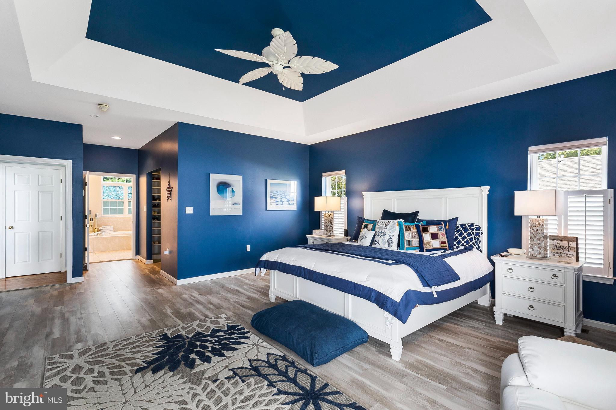 COBB ISLAND - Residential