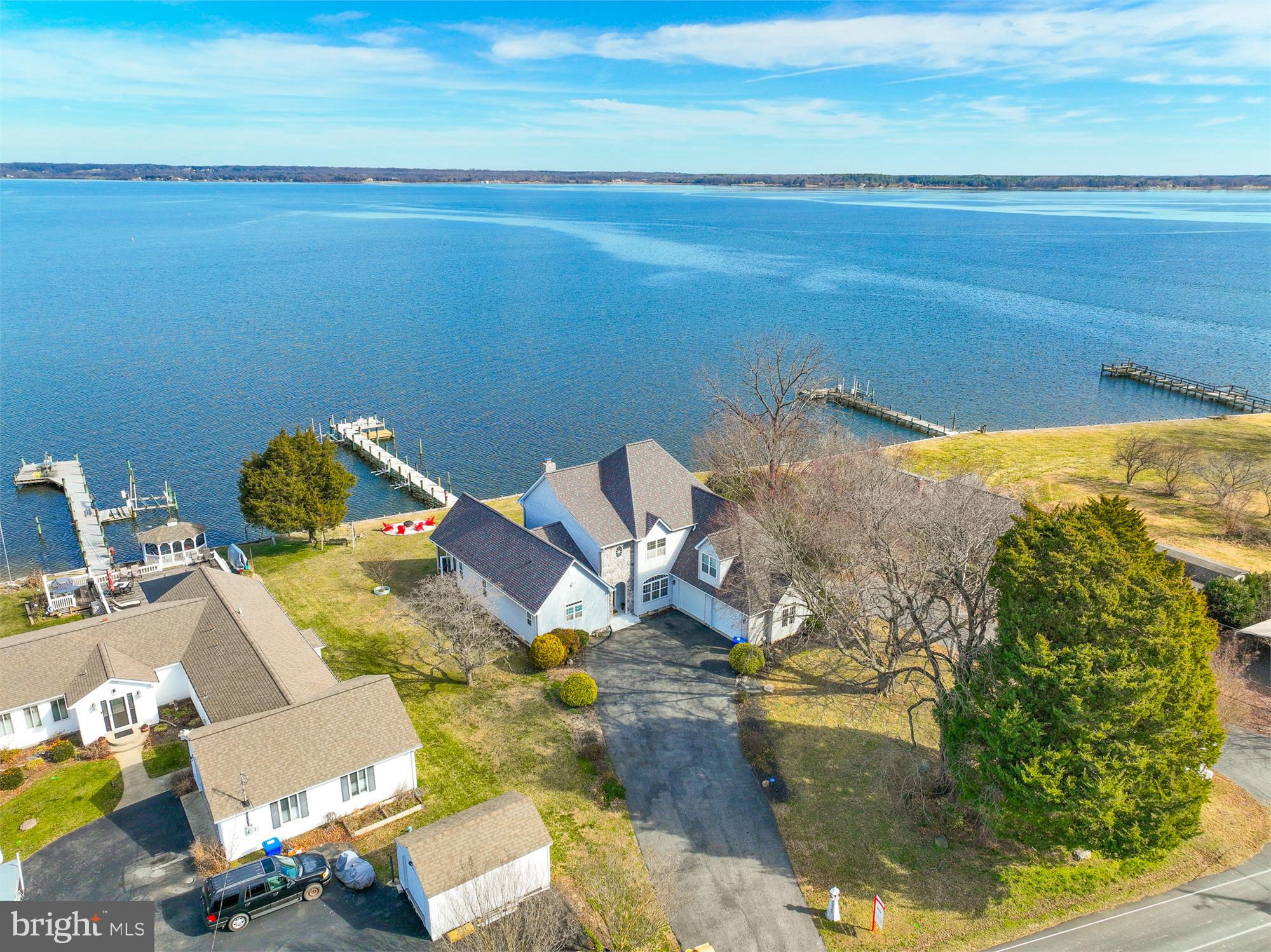 COBB ISLAND - Residential