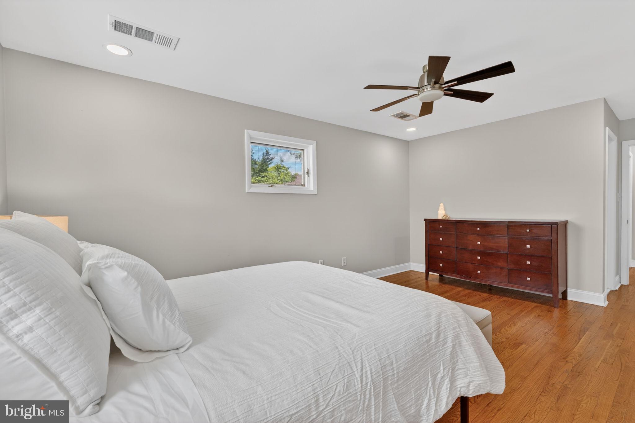 TANTALLON ON THE POTOMAC - Residential