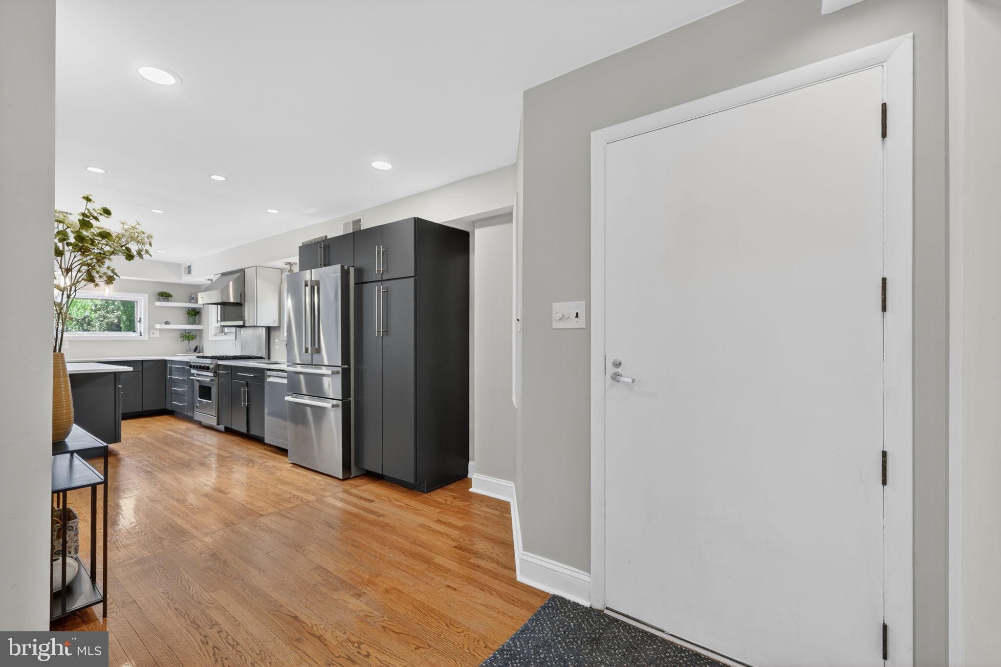 TANTALLON ON THE POTOMAC - Residential