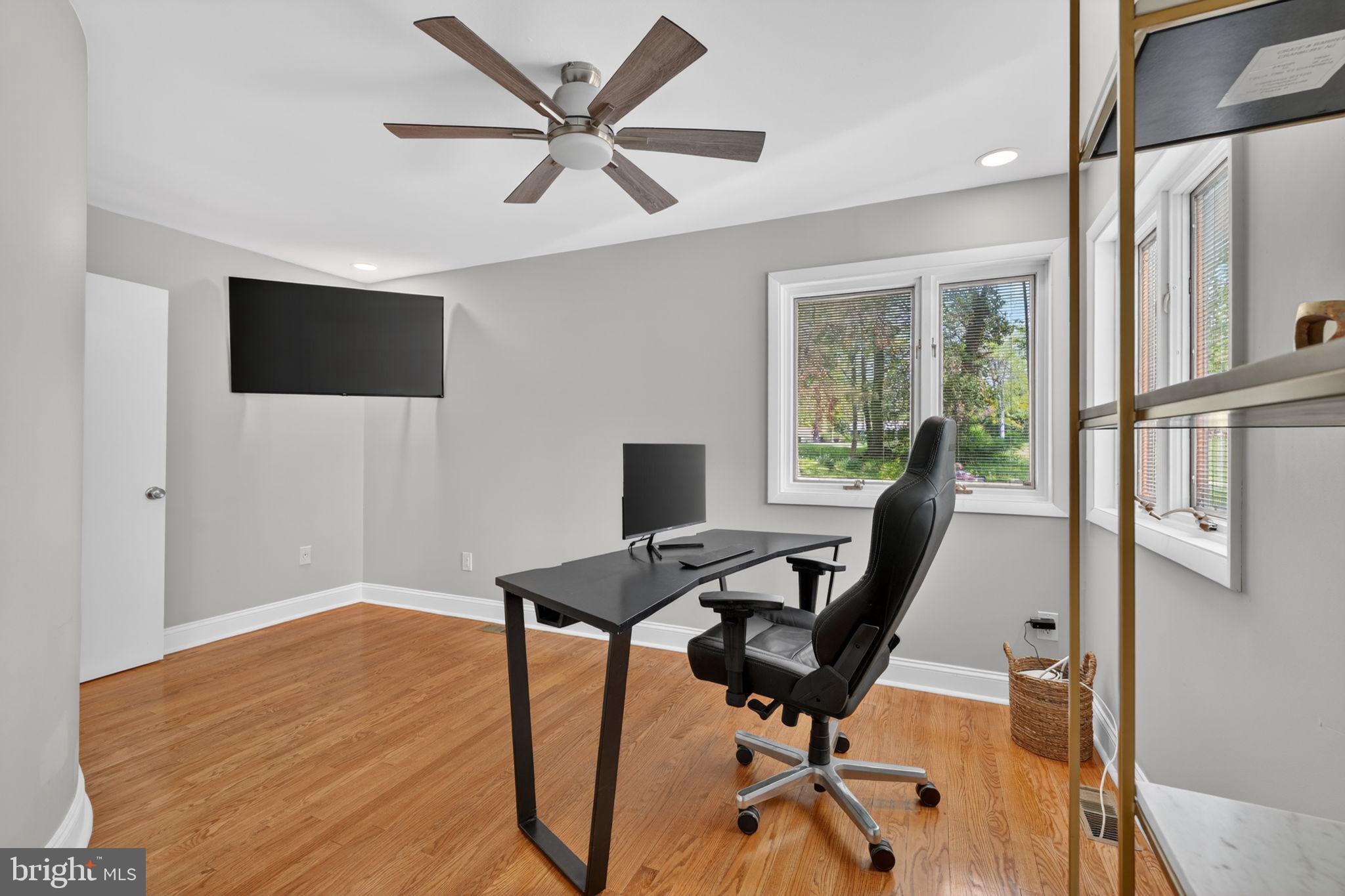 TANTALLON ON THE POTOMAC - Residential