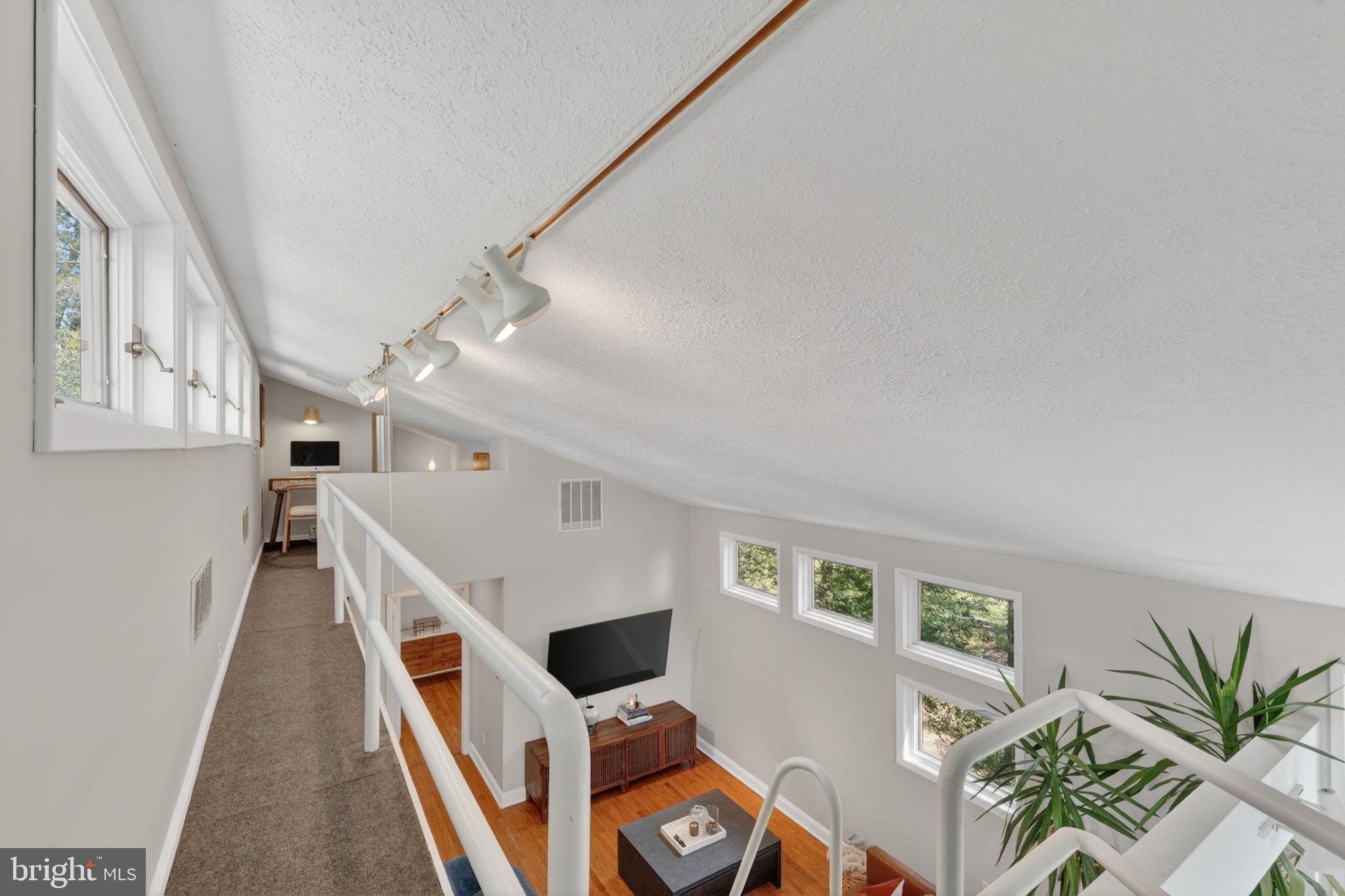 TANTALLON ON THE POTOMAC - Residential