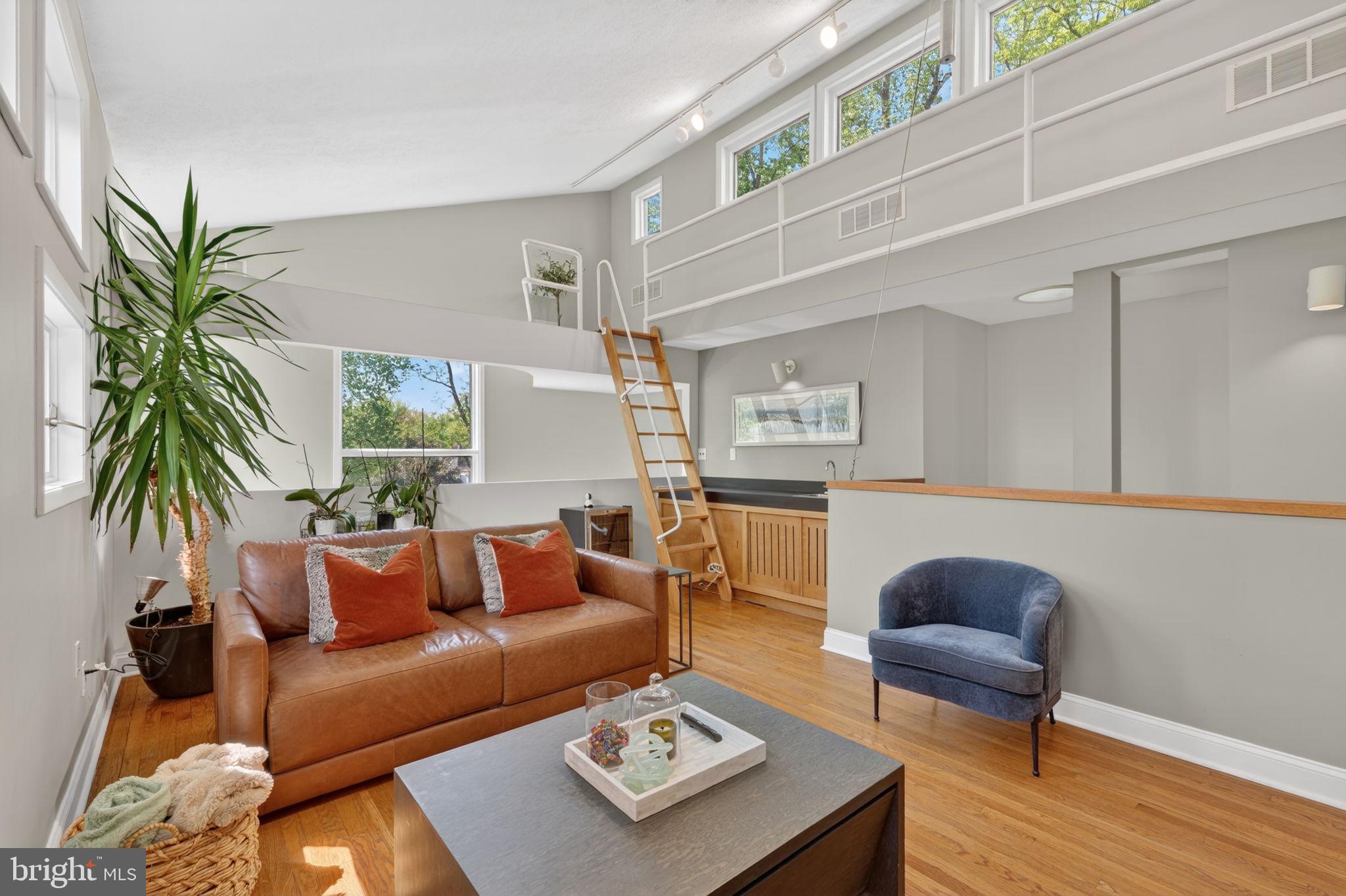 TANTALLON ON THE POTOMAC - Residential