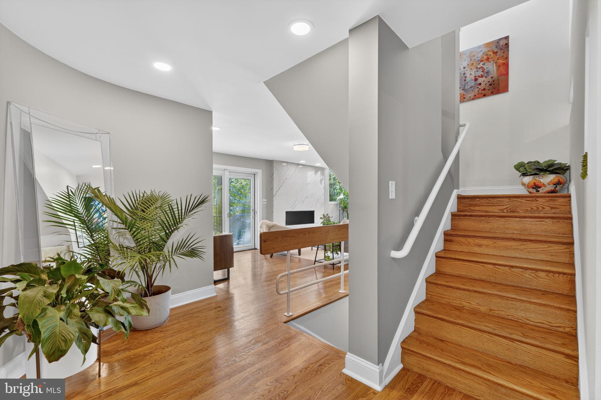 TANTALLON ON THE POTOMAC - Residential