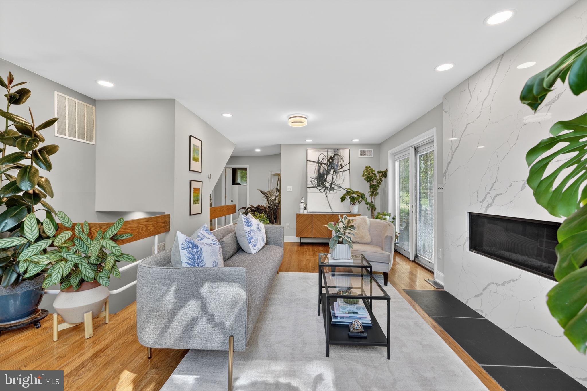 TANTALLON ON THE POTOMAC - Residential