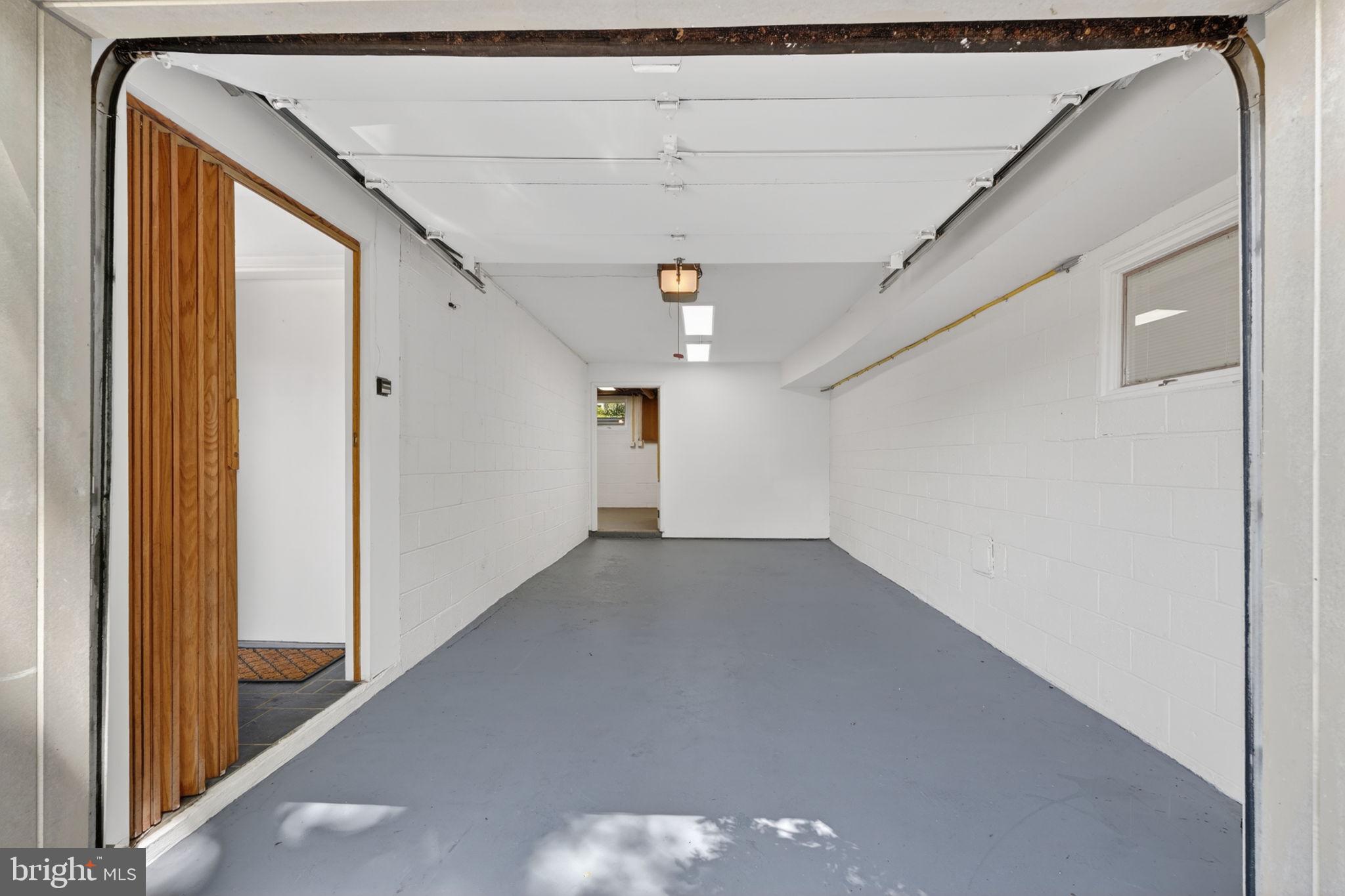 TANTALLON ON THE POTOMAC - Residential