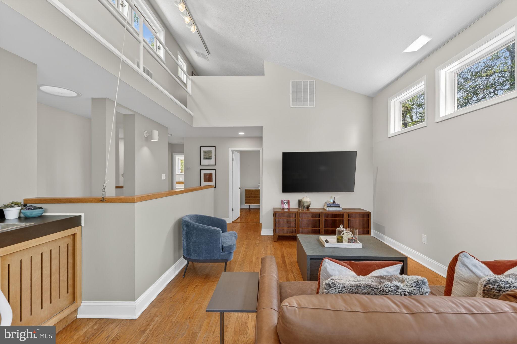 TANTALLON ON THE POTOMAC - Residential