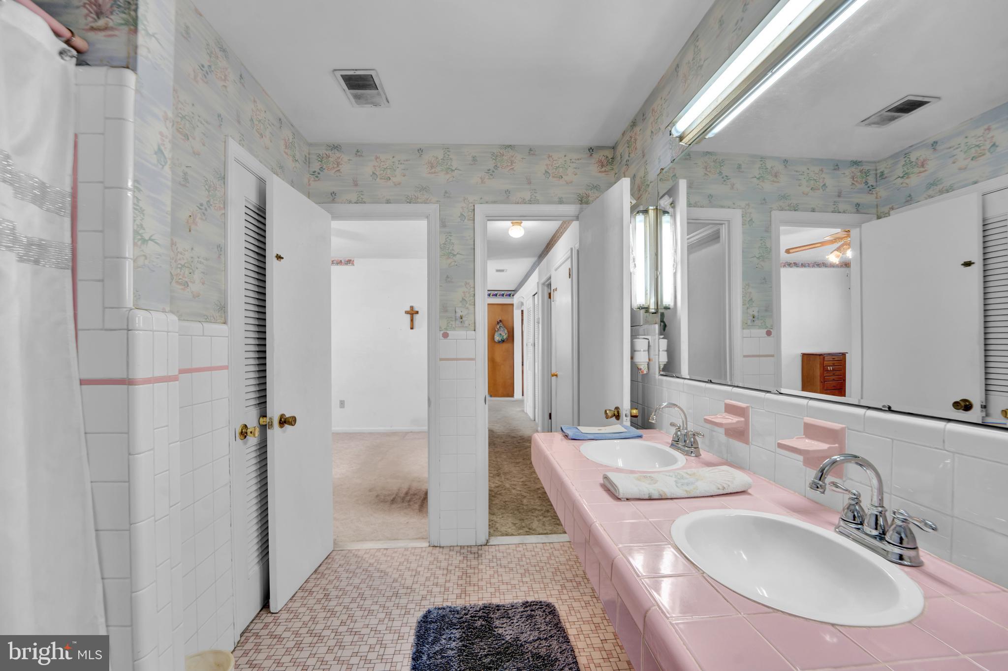 LLANERCH - Residential