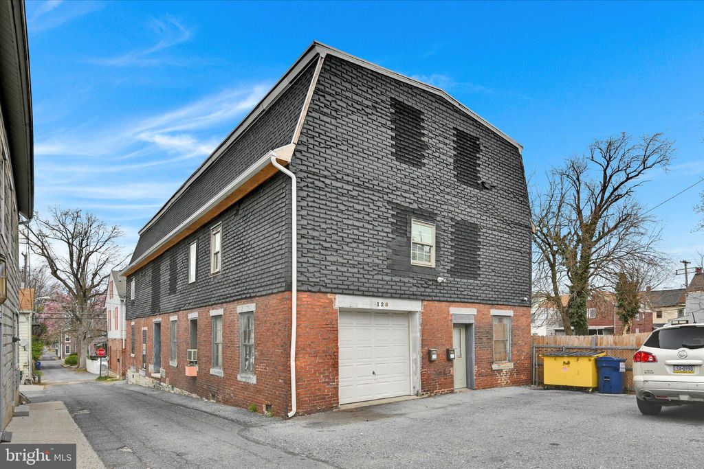 Photo of 128 S Cherry Street, LEBANON, PA 17042 (MLS # PALN2019514)