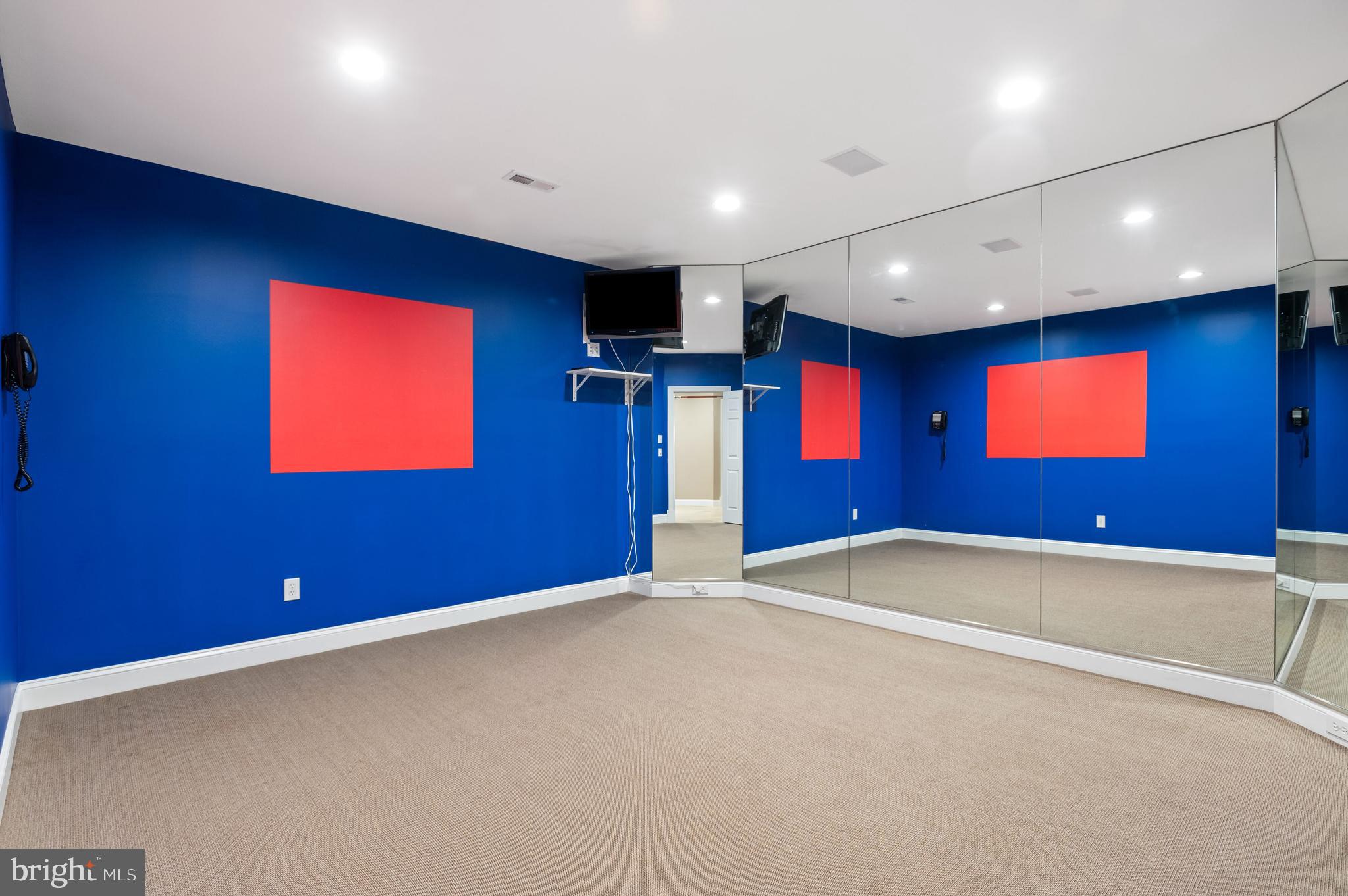 LOCUST RIDGE - Residential