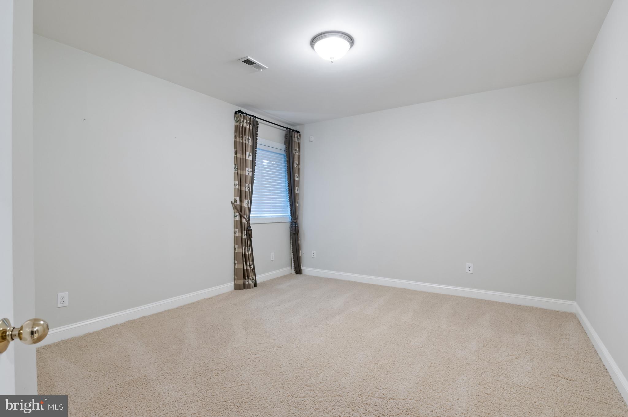 LOCUST RIDGE - Residential