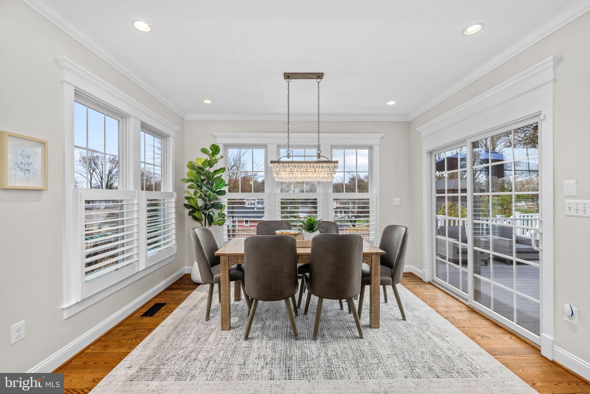 VIENNA WOODS - Residential