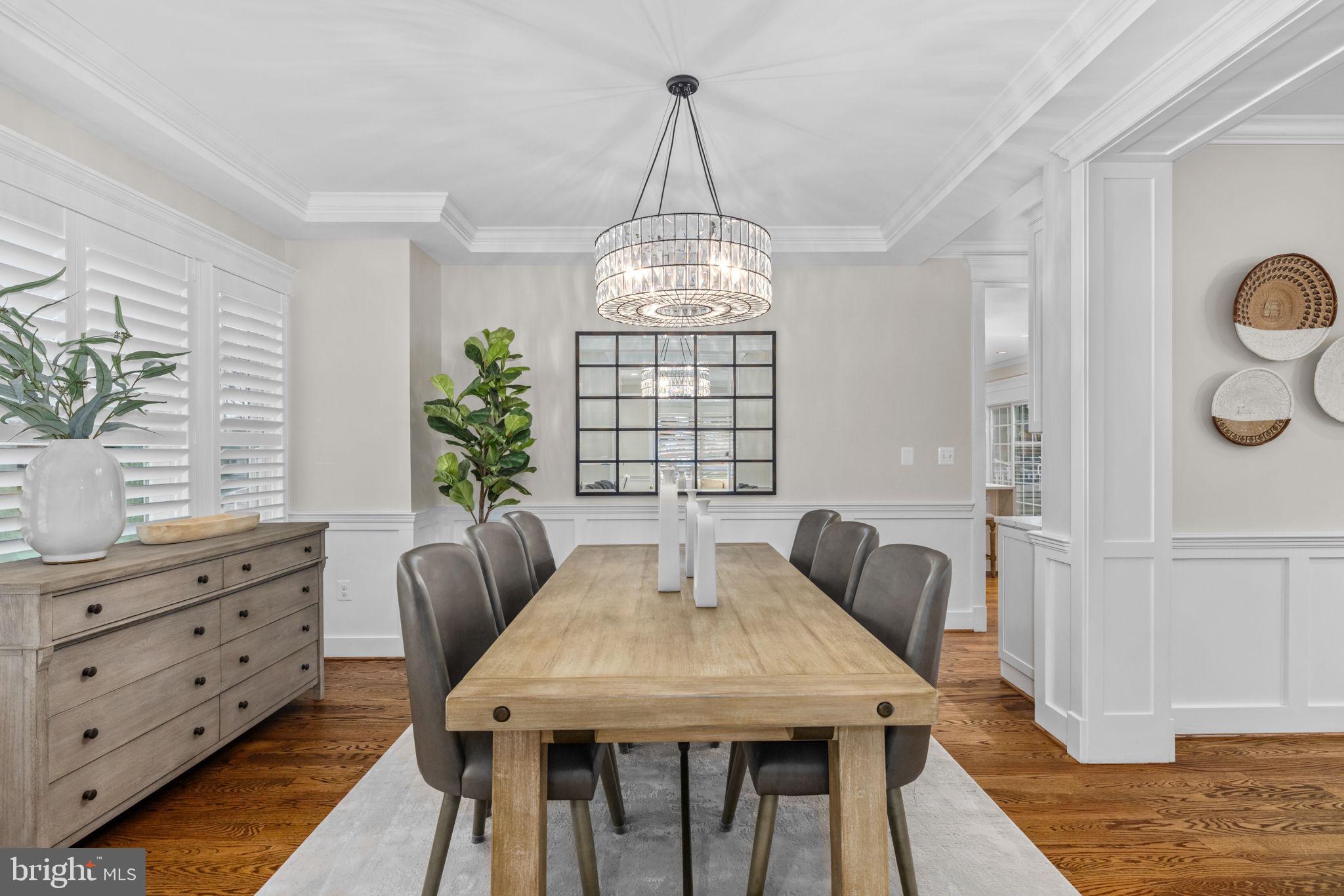 VIENNA WOODS - Residential