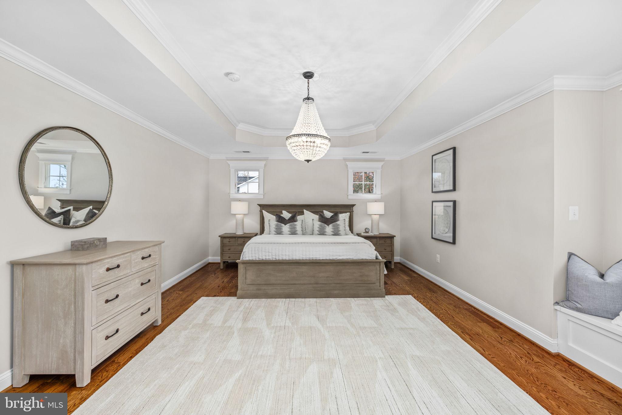 VIENNA WOODS - Residential