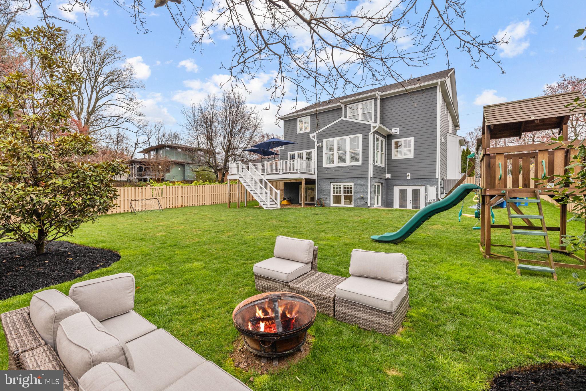 VIENNA WOODS - Residential