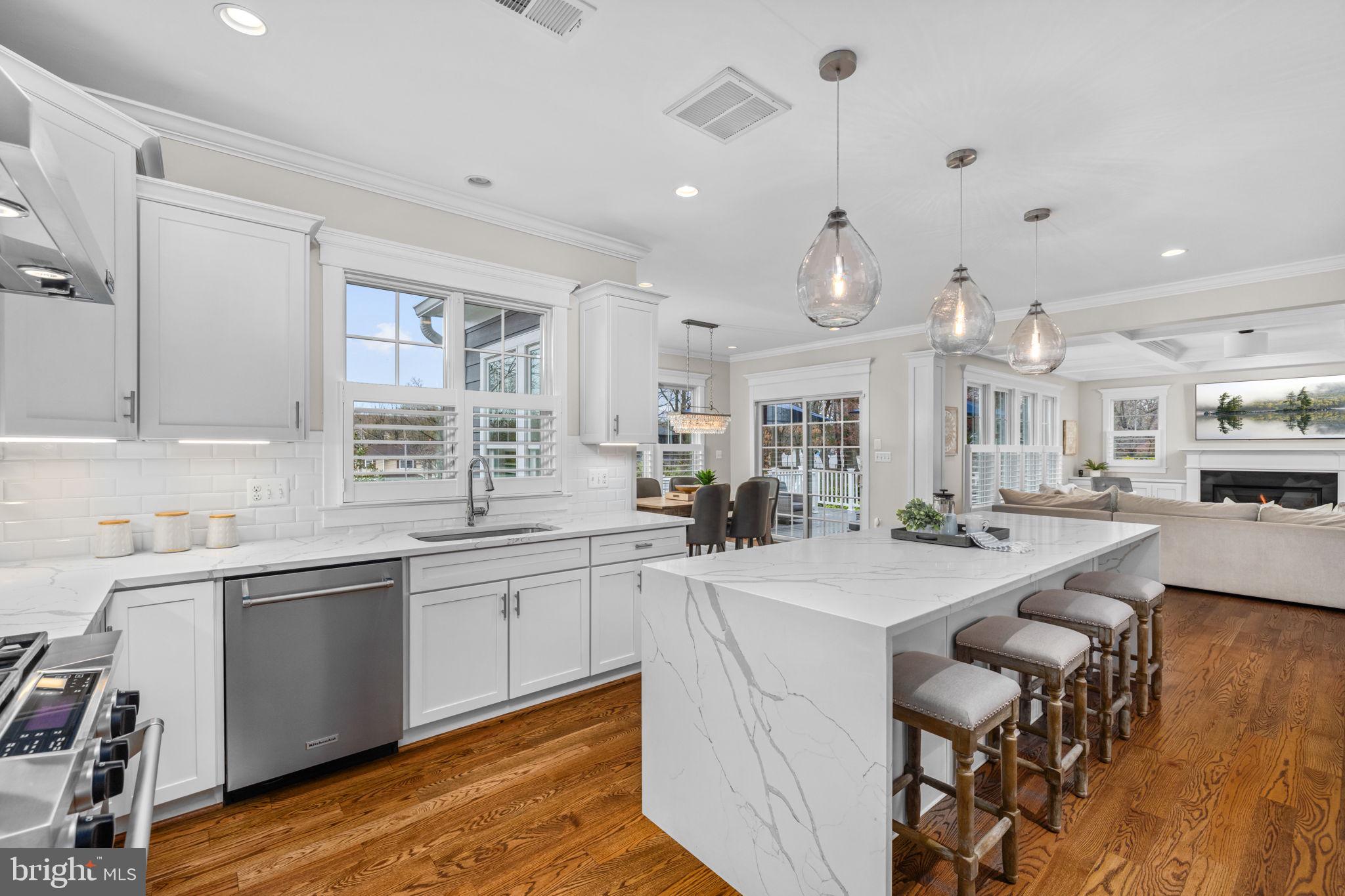 VIENNA WOODS - Residential