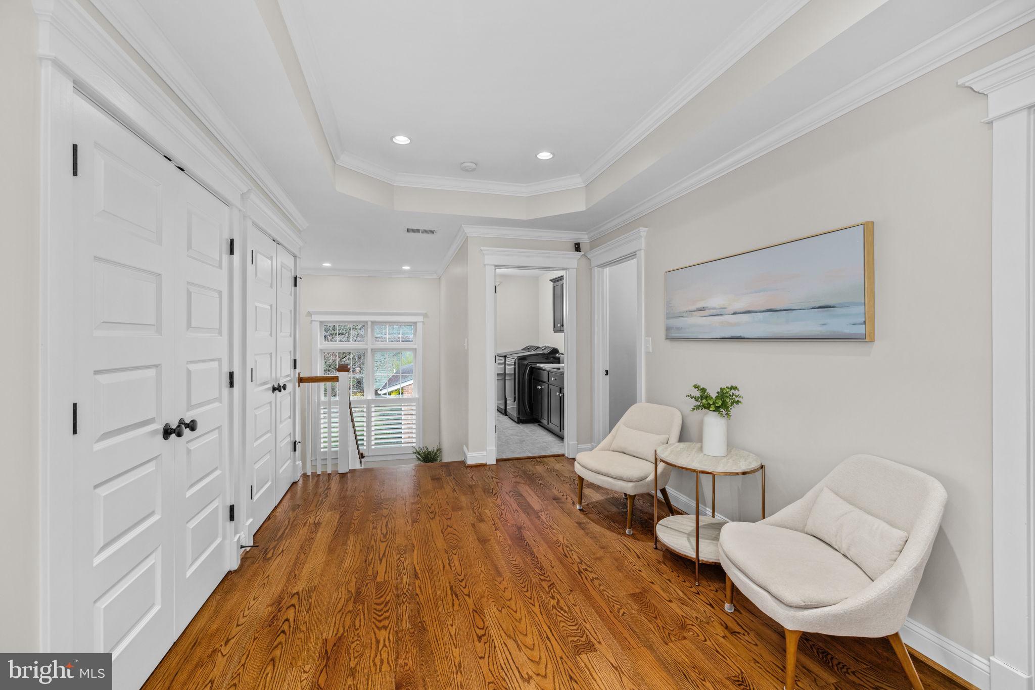 VIENNA WOODS - Residential